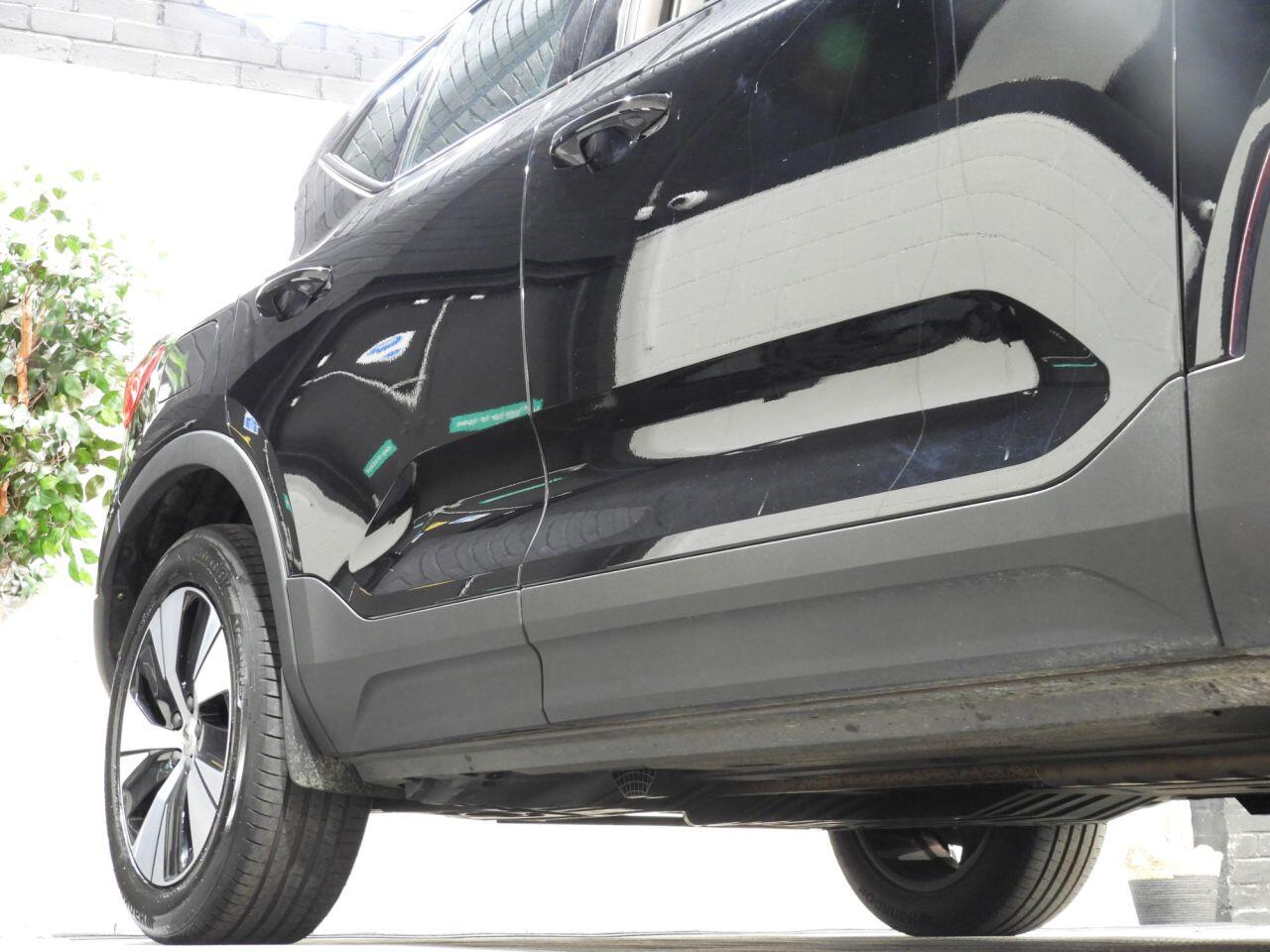Volvo XC40 view 13