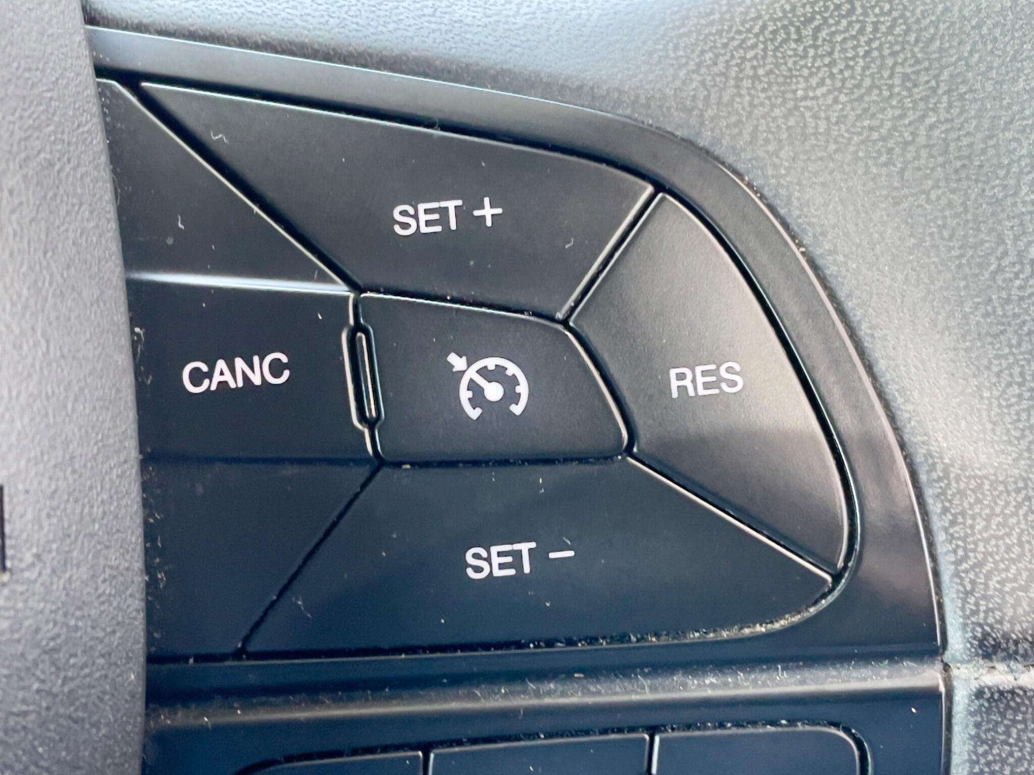 Fiat 500x view 48
