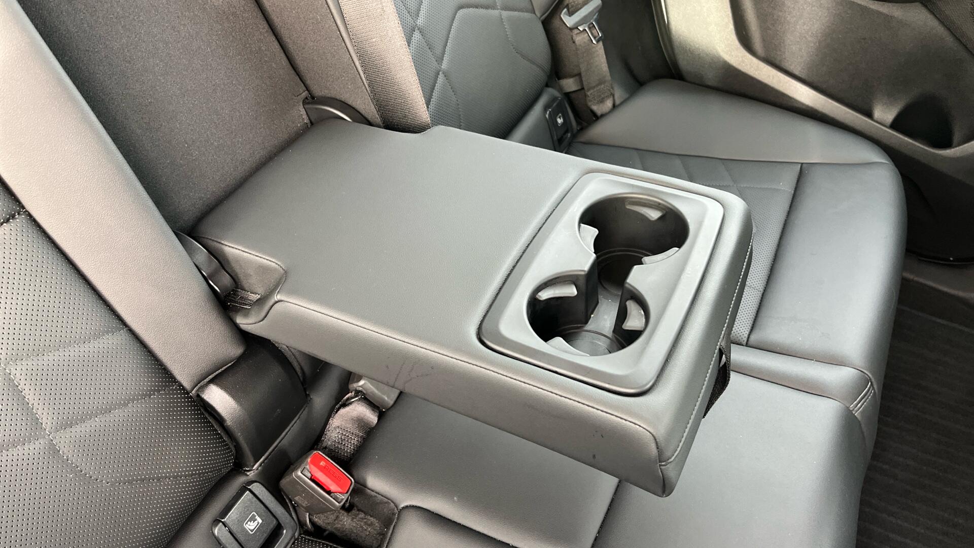 BMW iX1 view 25