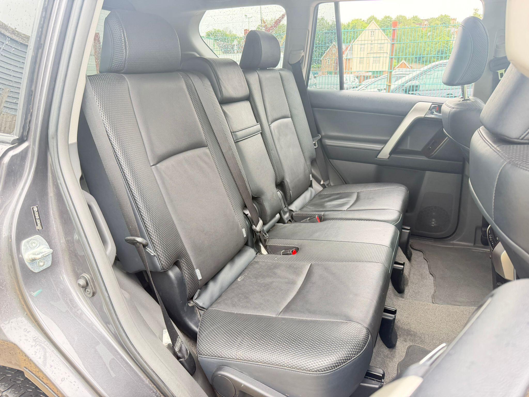 Toyota Land Cruiser view 13