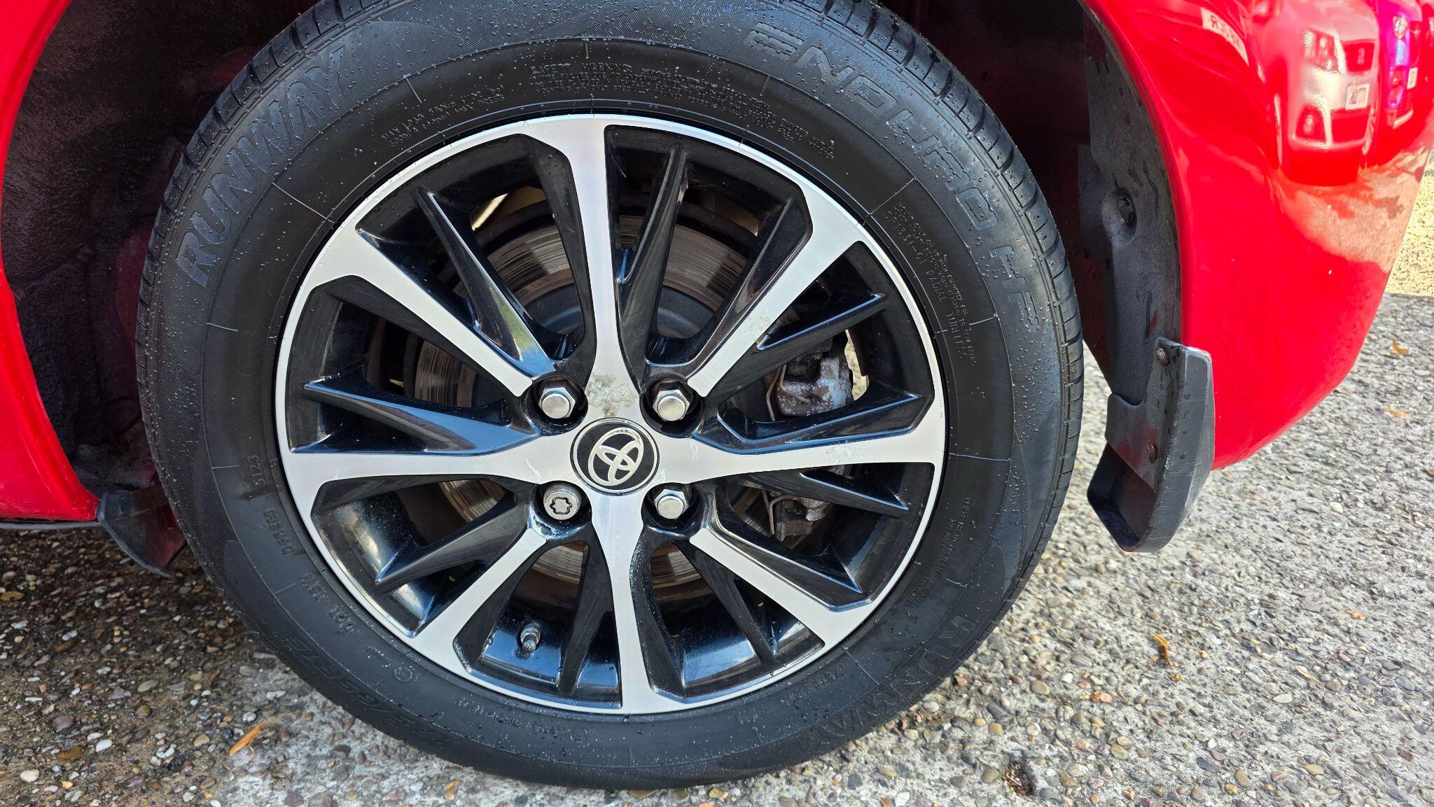 Toyota Yaris view 42