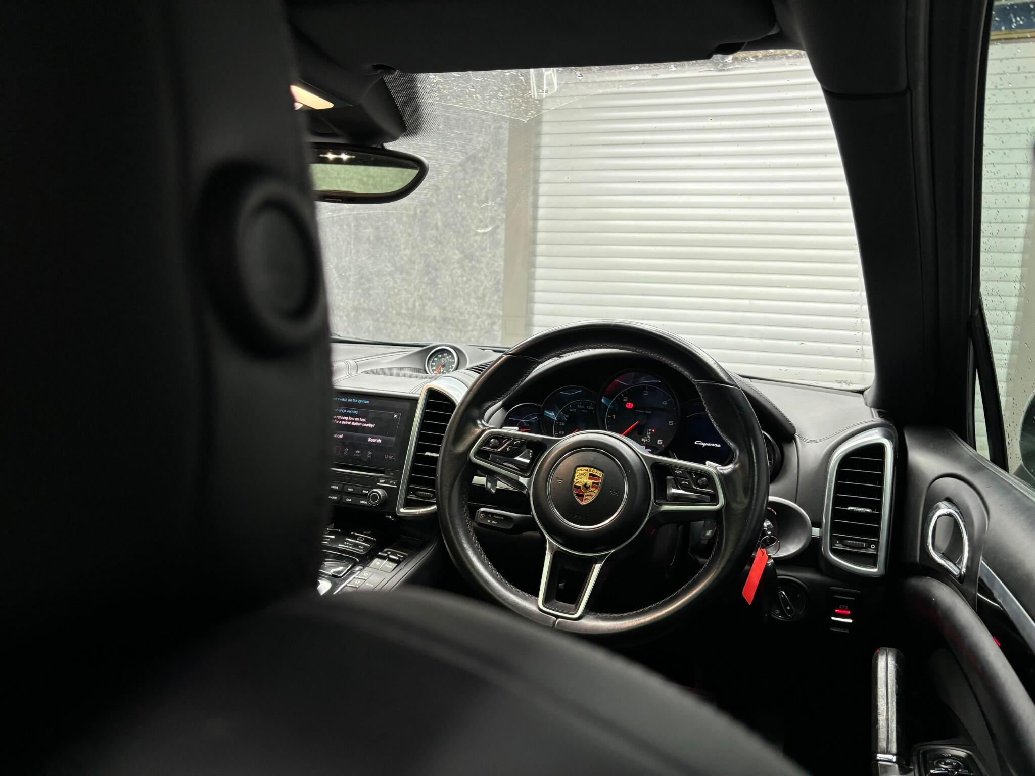 Porsche Cayenne view 3