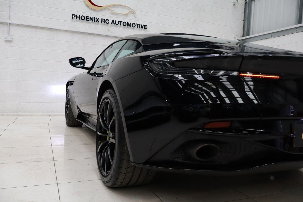 Aston Martin DB11 view 12