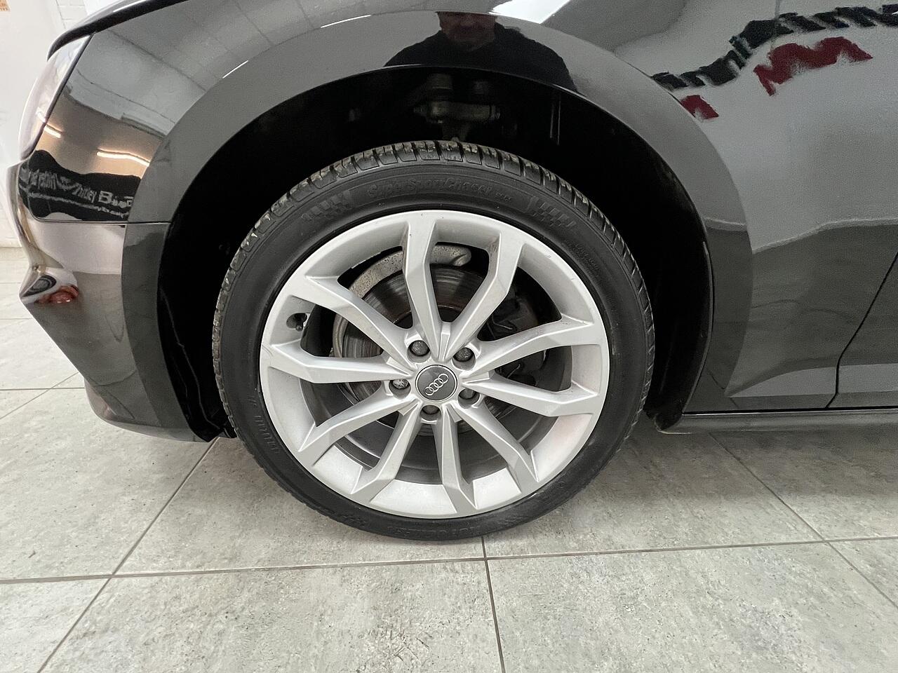 Audi A4 view 19