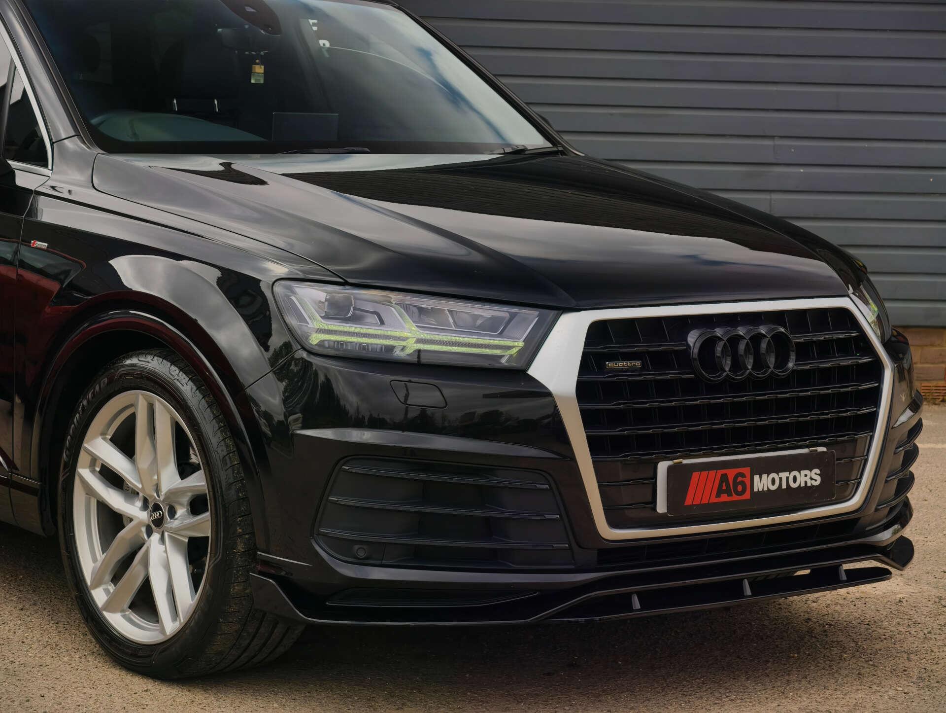 Audi Q7 view 16