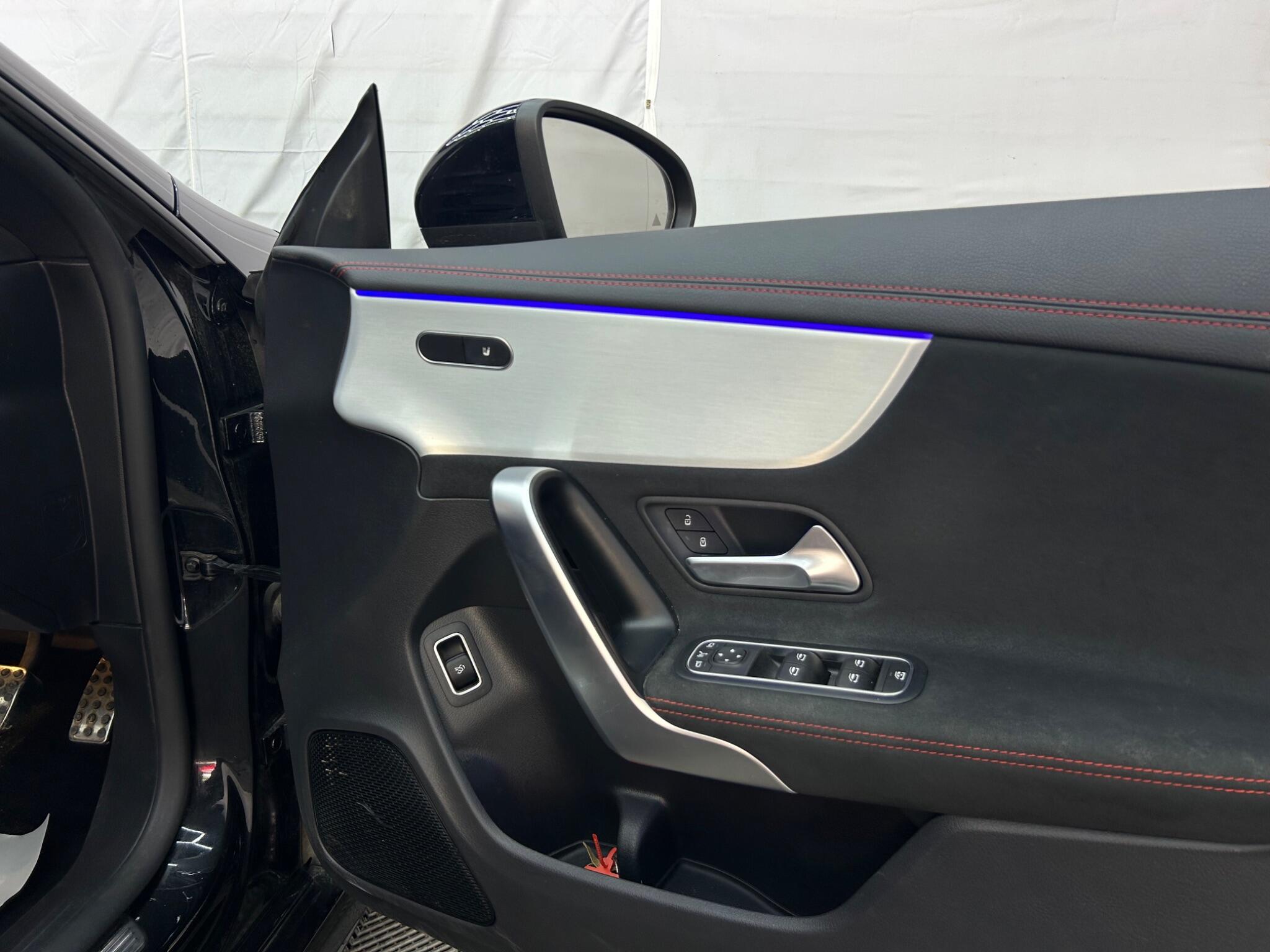 Mercedes-Benz Cla view 28