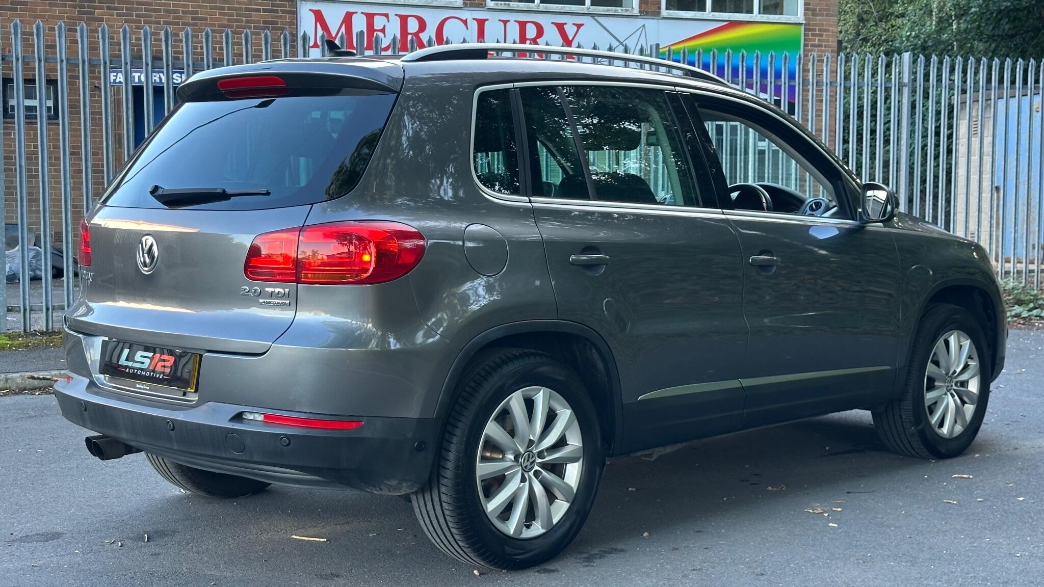 Volkswagen Tiguan view 13