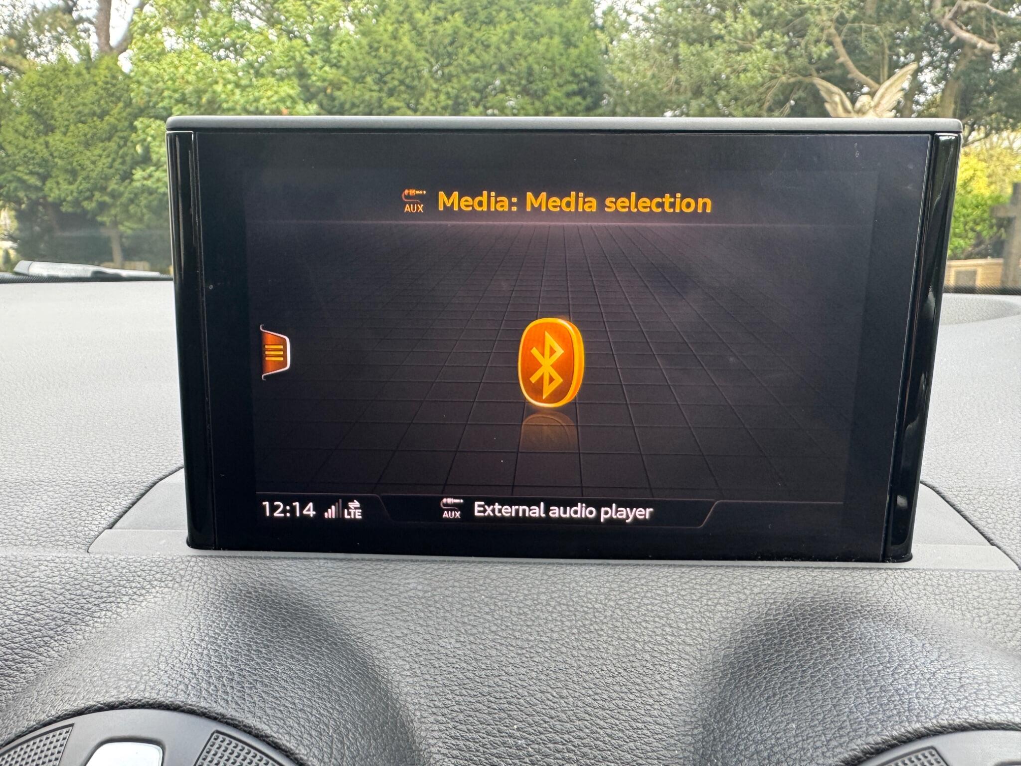 Audi Q2 view 53