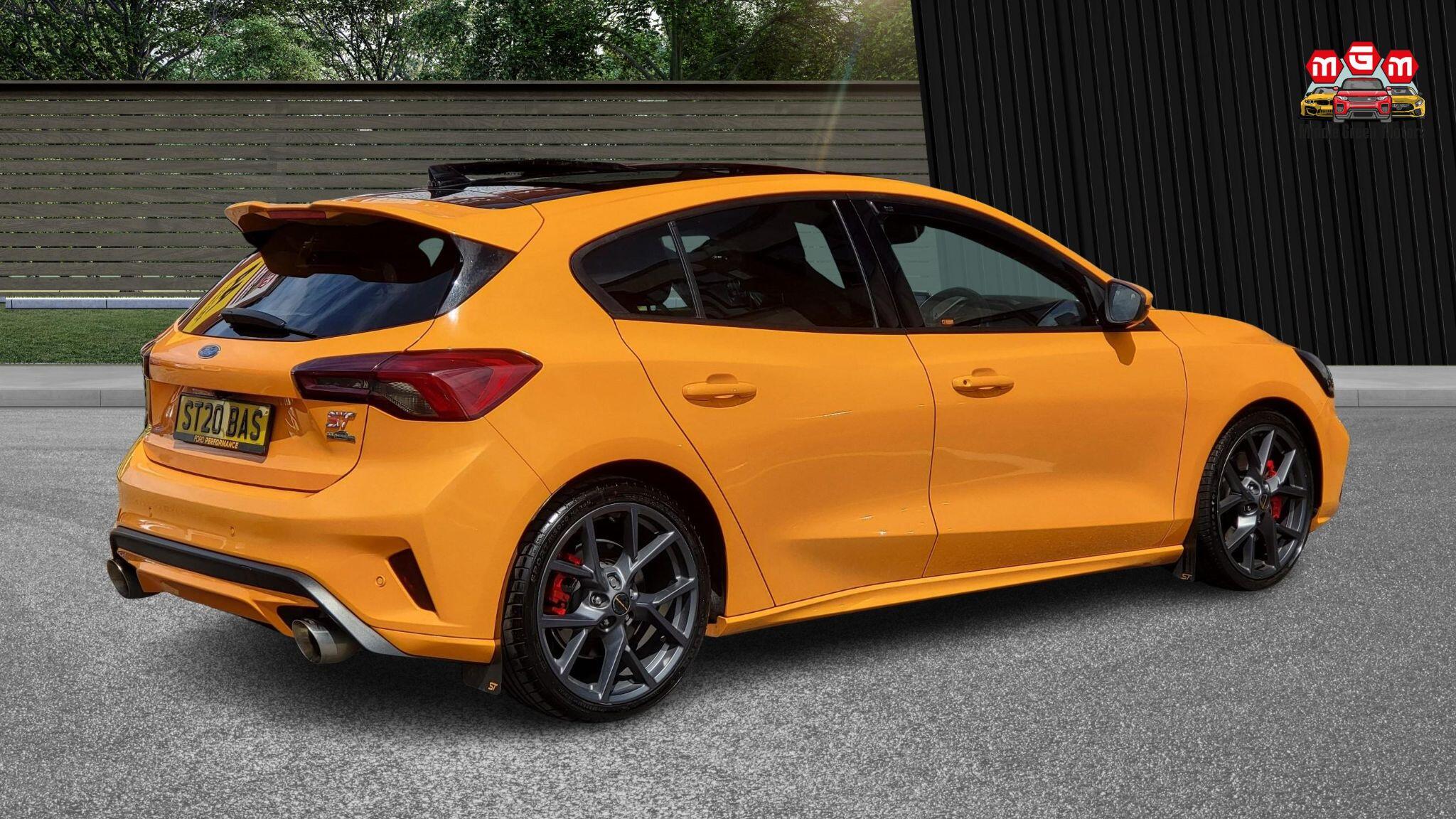 Ford Focus view 10