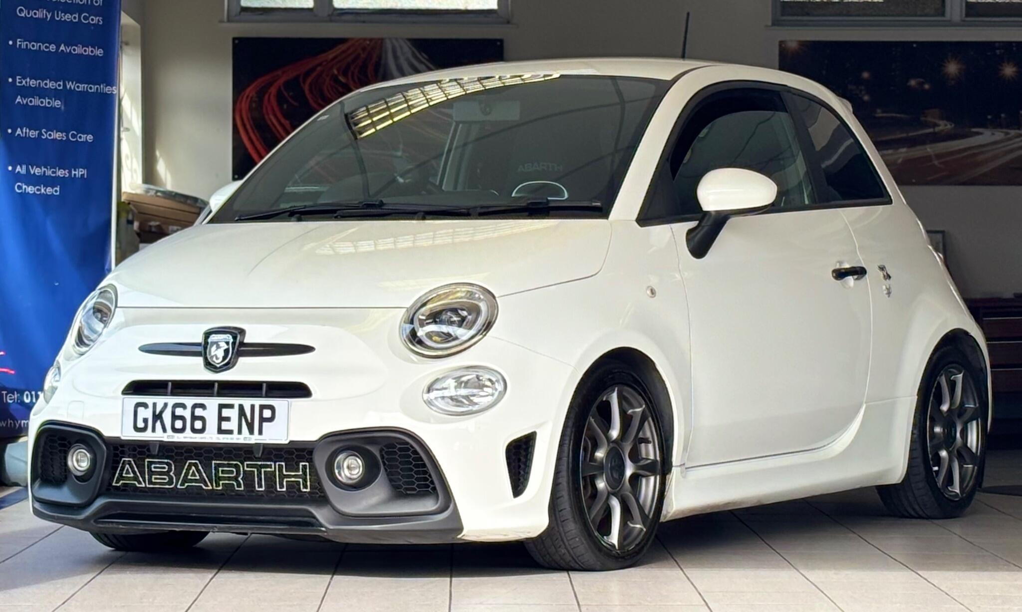 Abarth 595 view 3