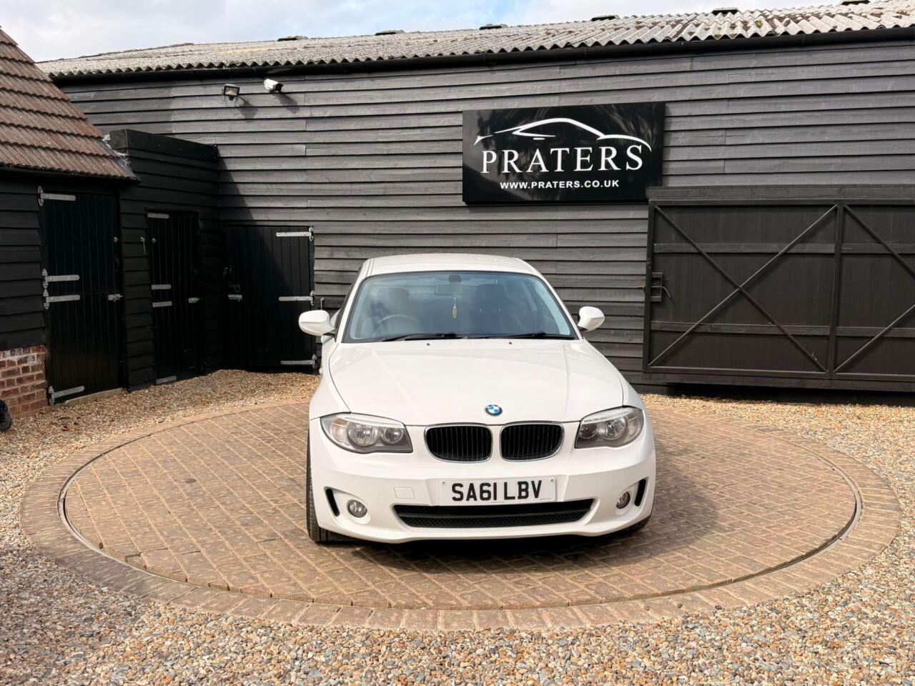BMW 1 Series view 4