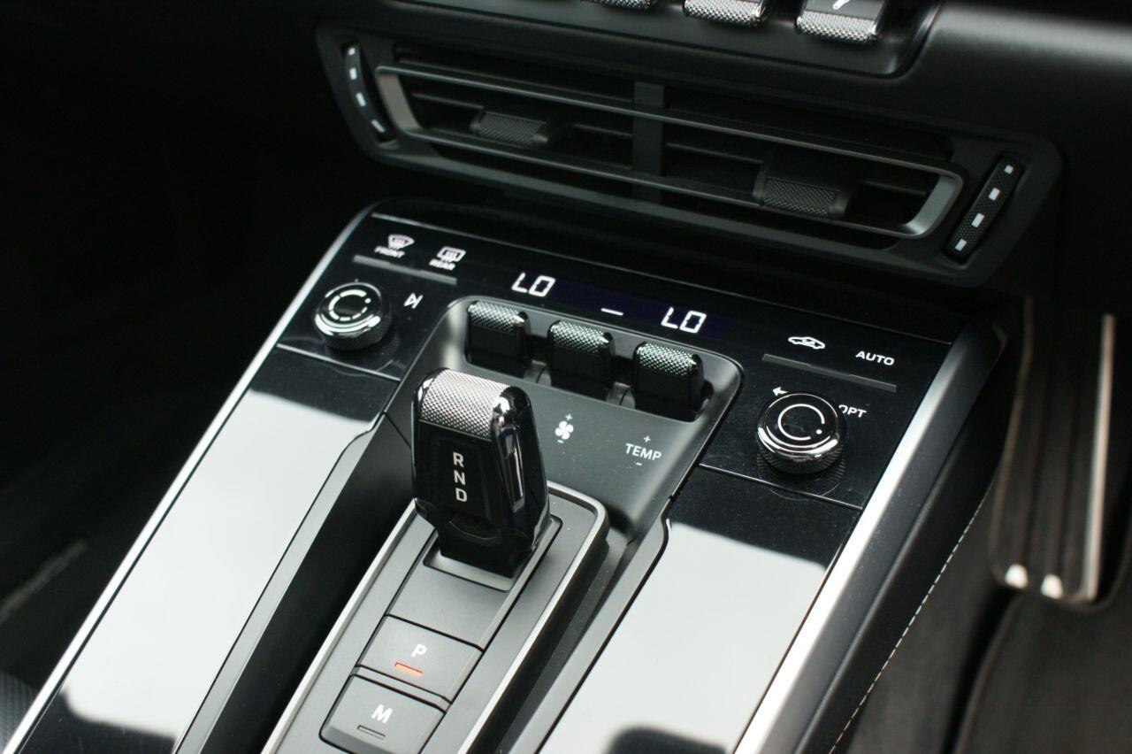 Porsche 911 view 84
