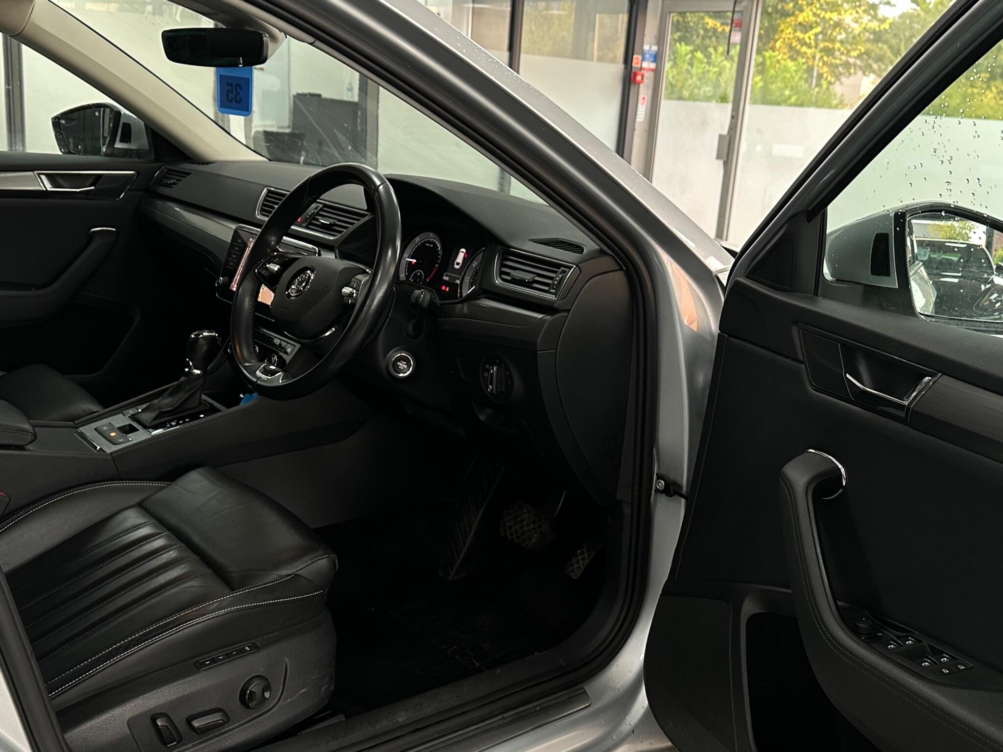 Skoda Superb view 22