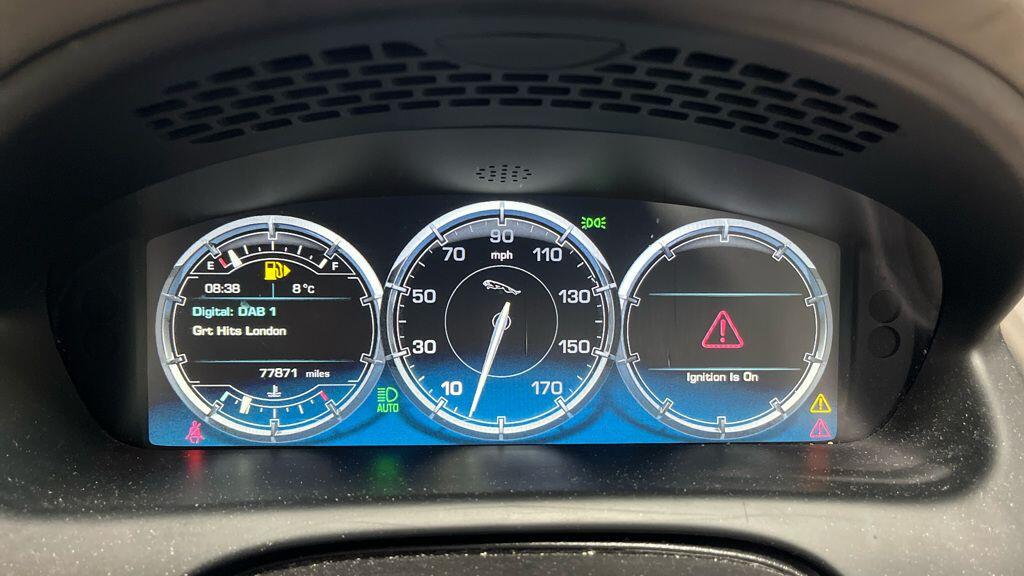 Jaguar XJ view 5