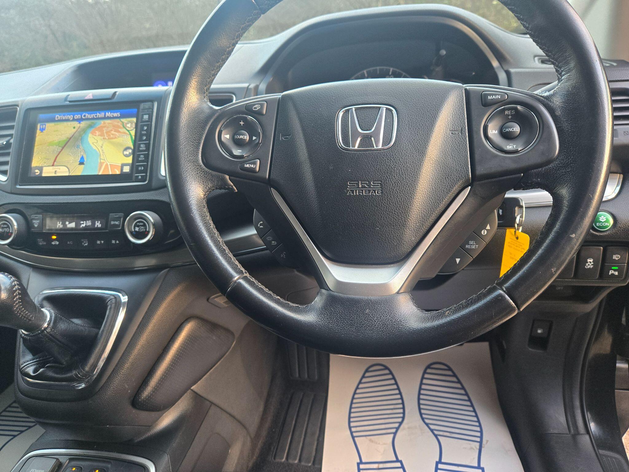 2015 Honda CR-V image 12