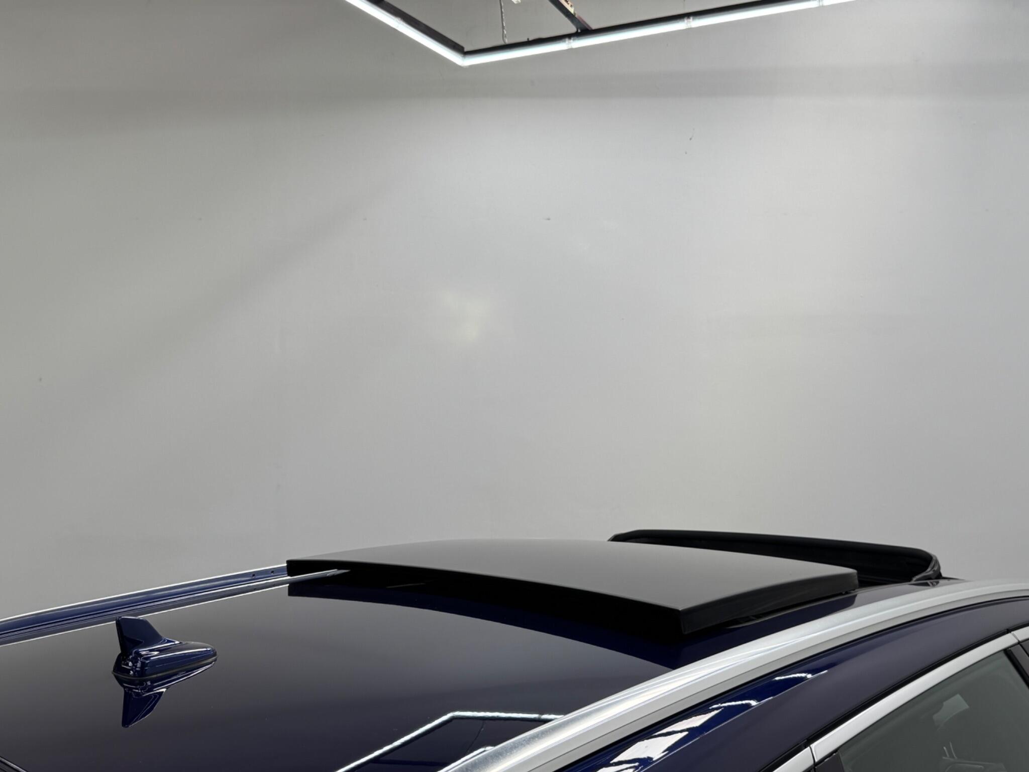 Audi A4 view 13