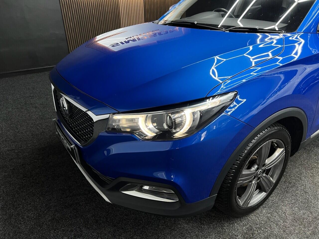 MG ZS view 22