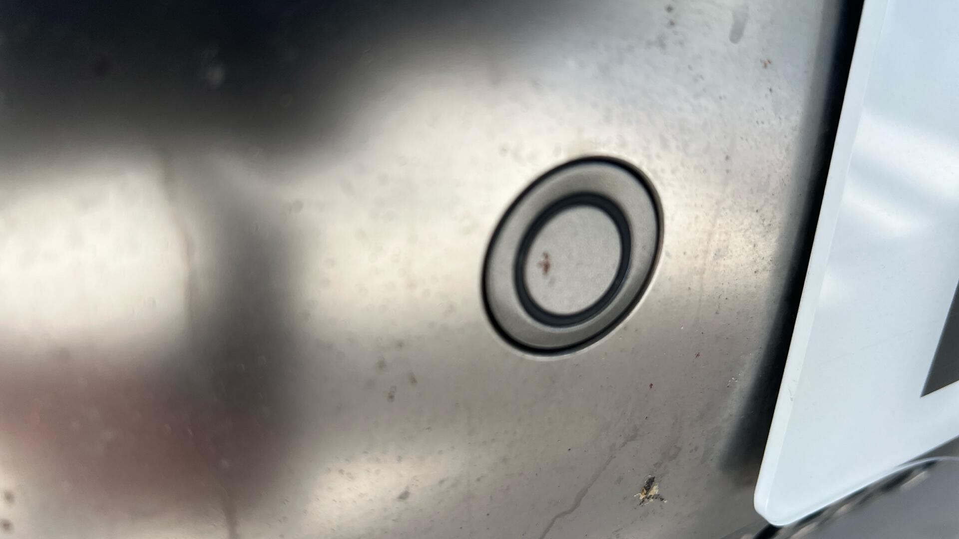 Land Rover Defender view 52