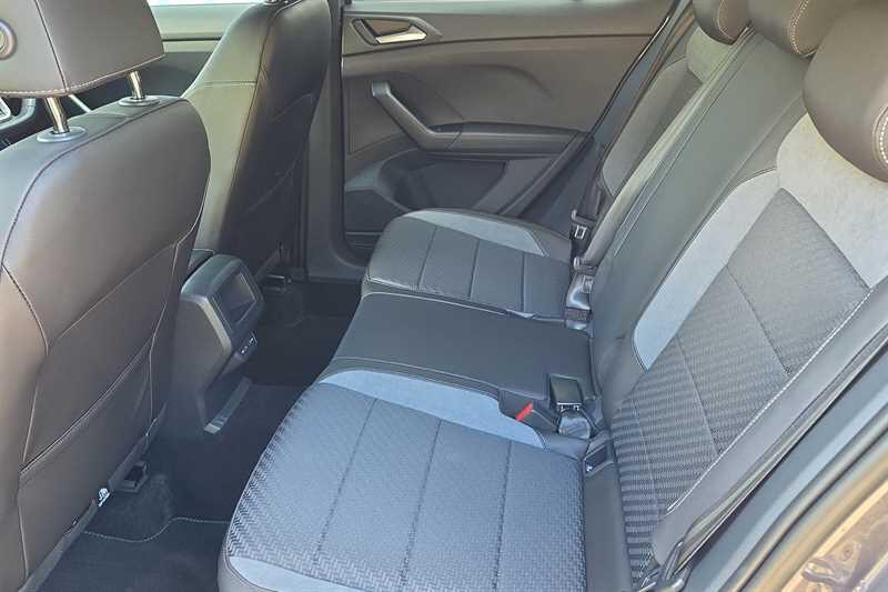 Volkswagen T-Cross view 25