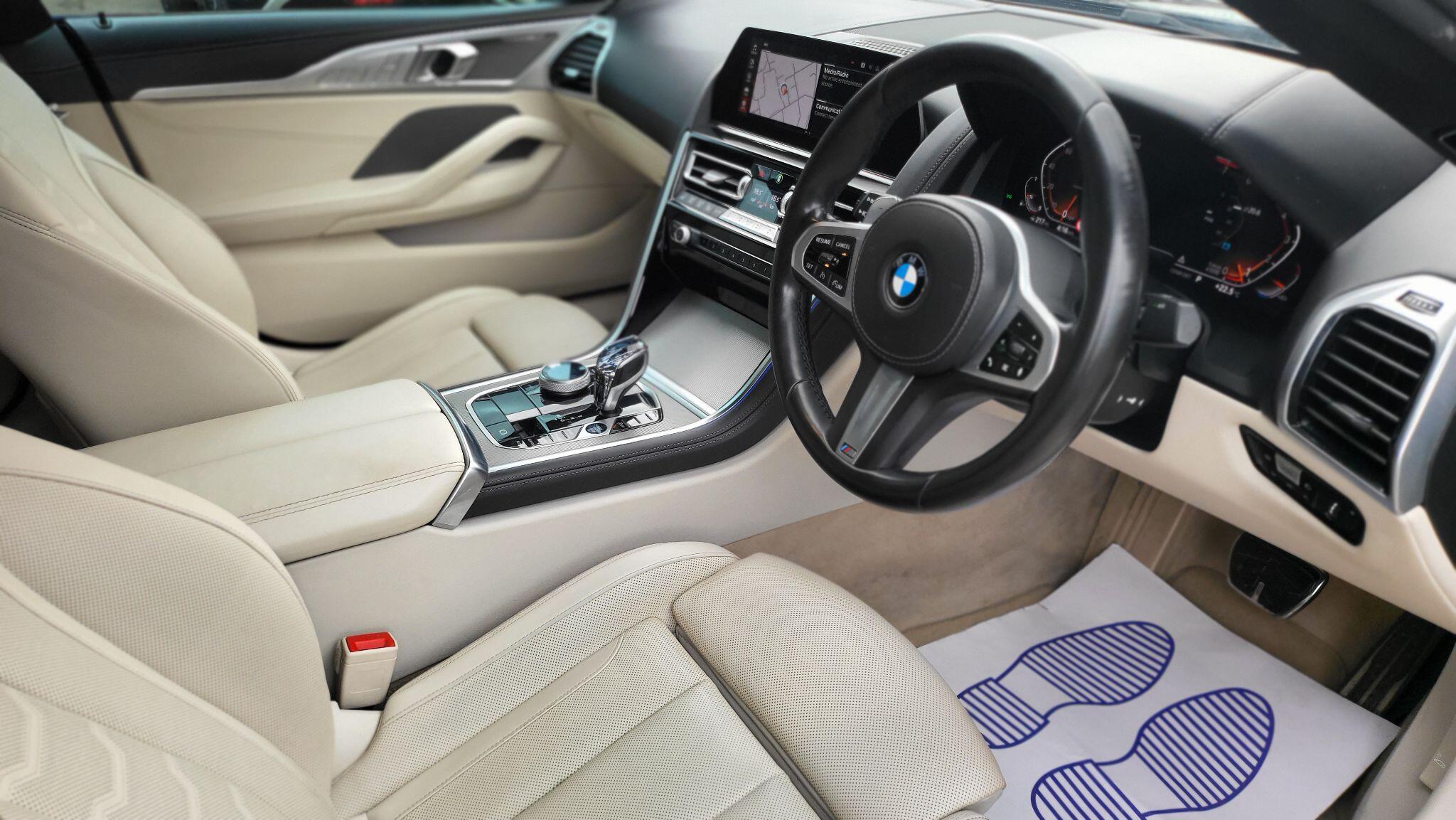 BMW 8 Series view 4