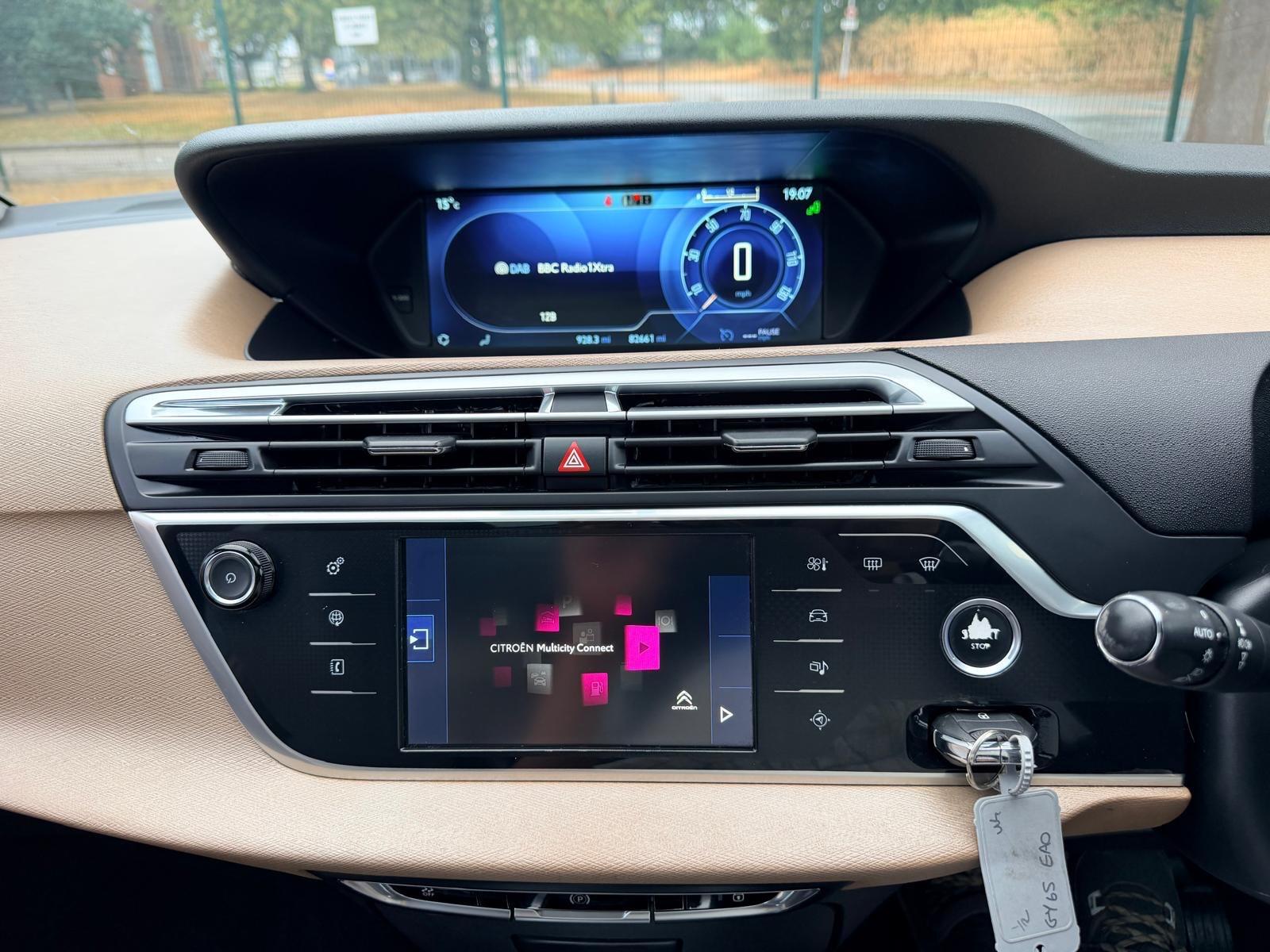 Citroen Grand C4 Picasso view 23