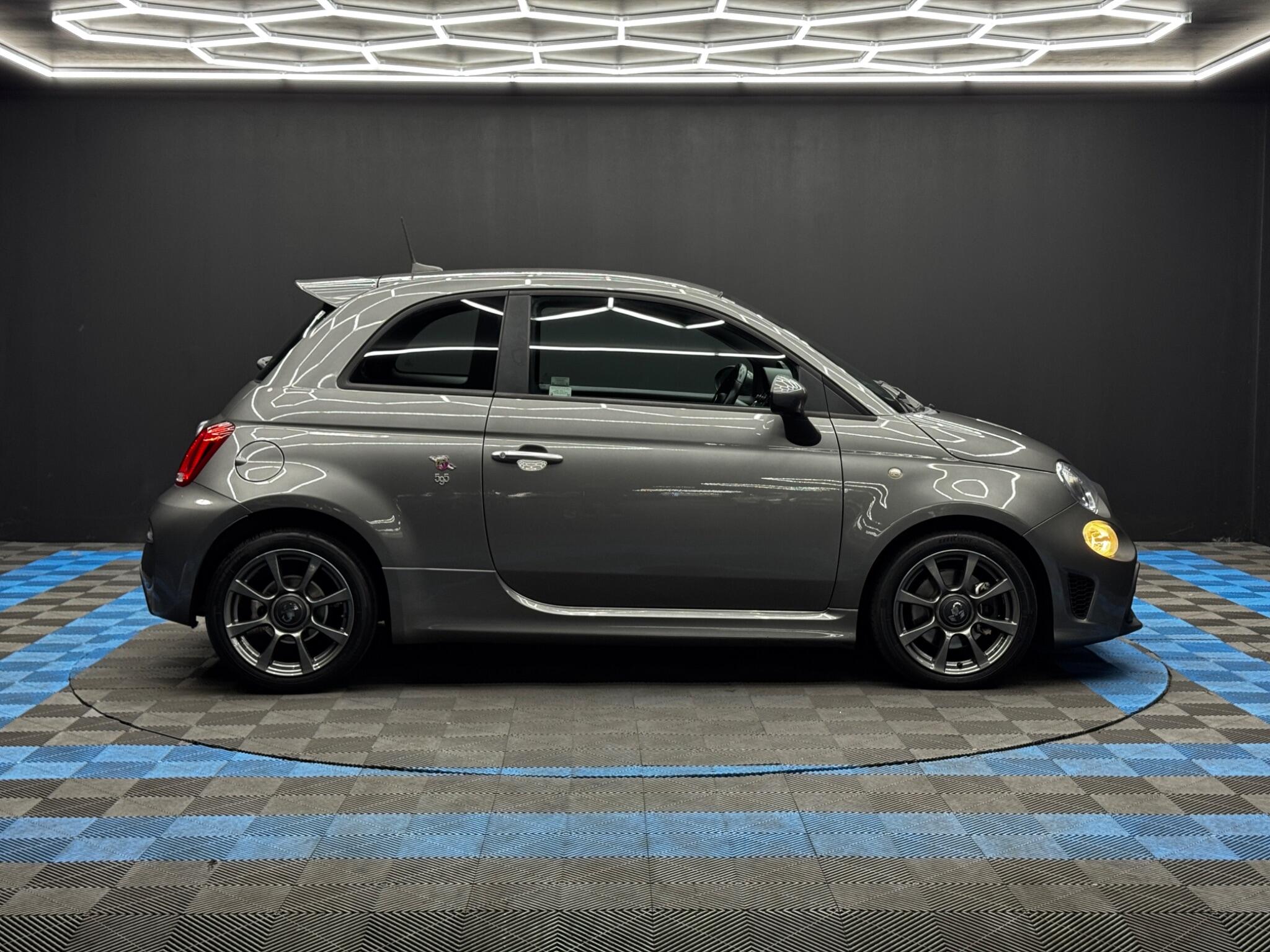 Abarth 595 view 4