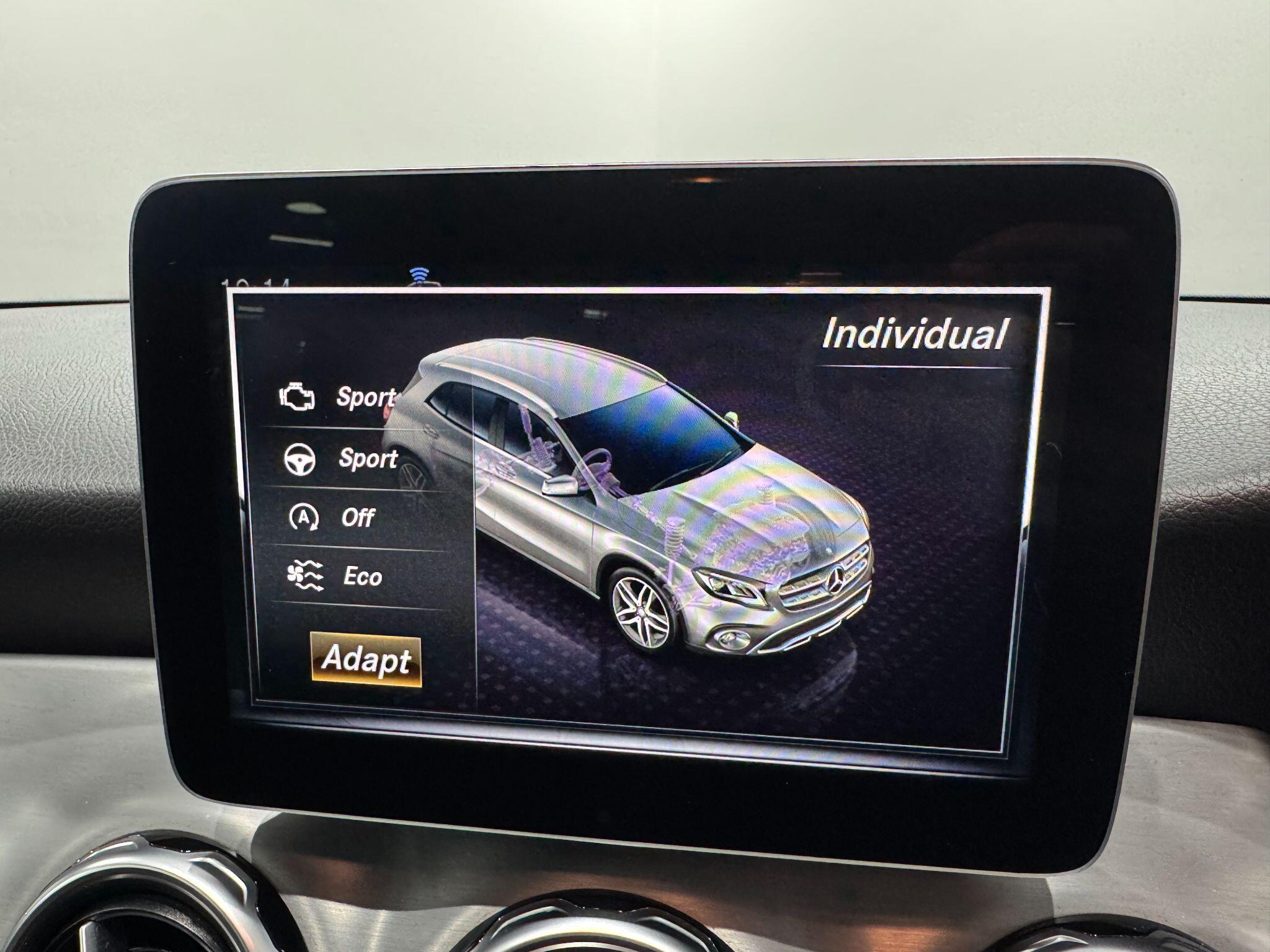 Mercedes-Benz Gla view 36