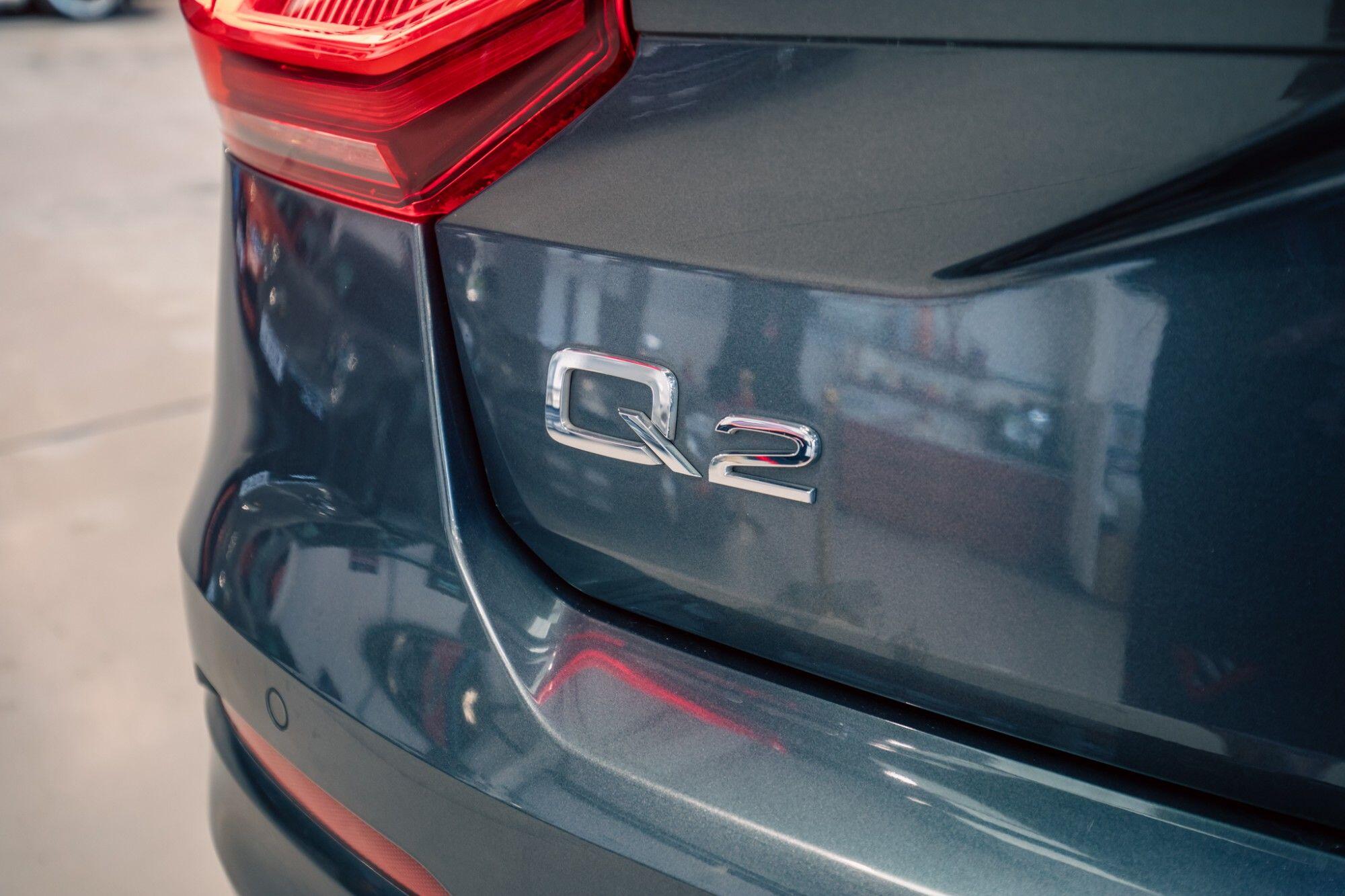 Audi Q2 view 6