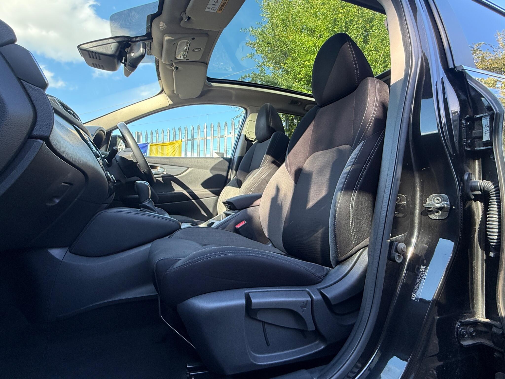 2017 Nissan Qashqai image 53
