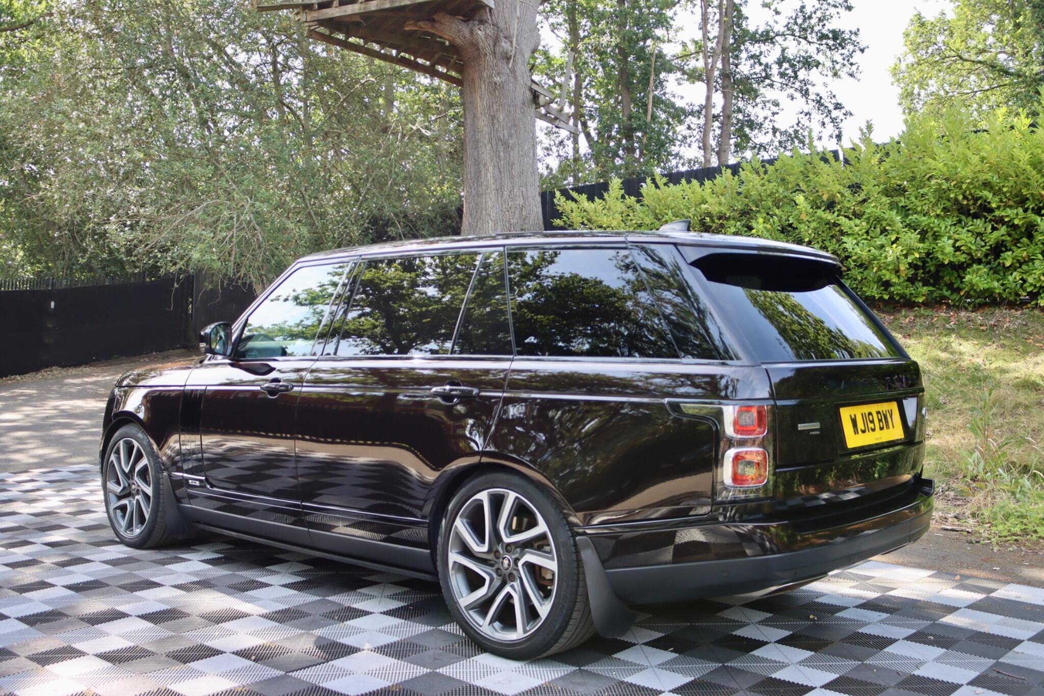 Land Rover Range Rover view 15