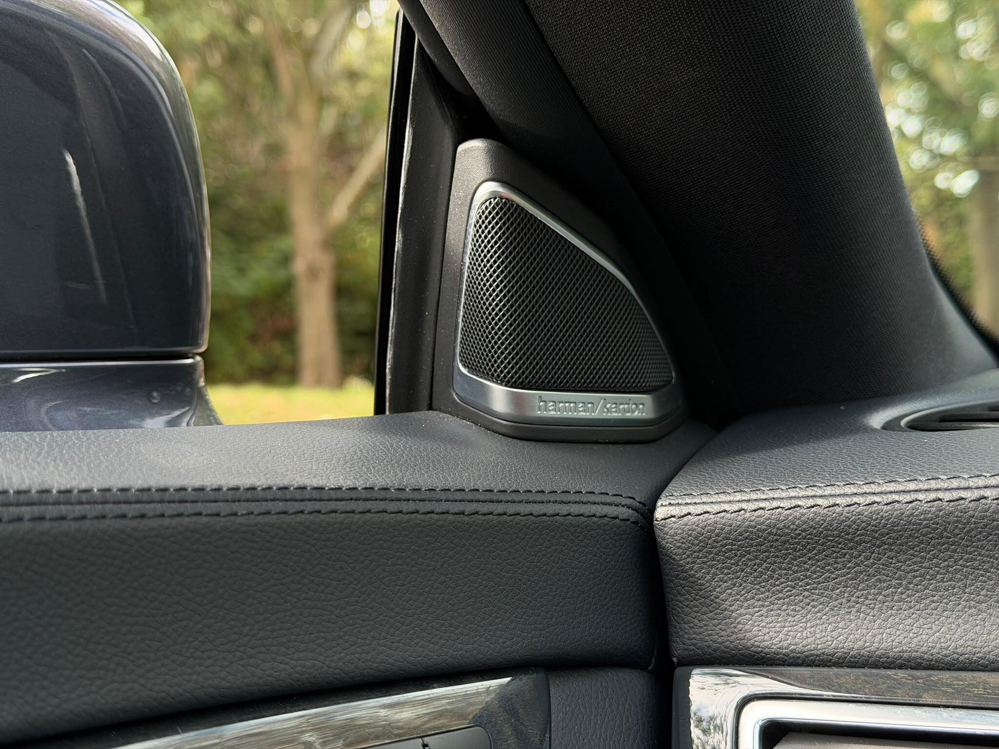 Mercedes-Benz CLS view 30