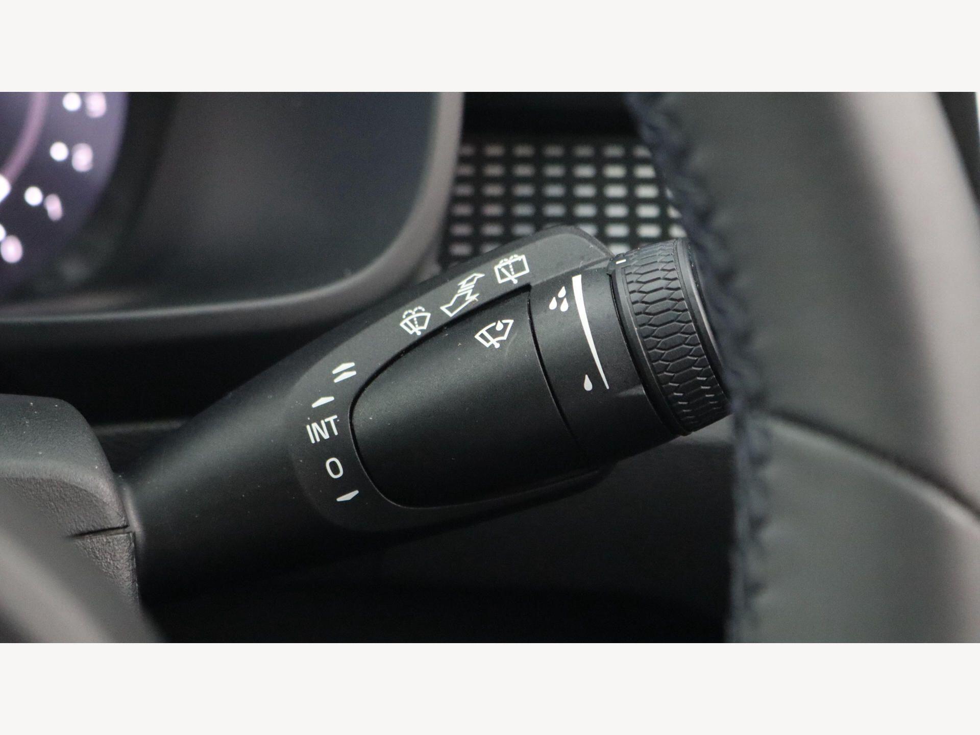 Volvo XC40 view 24