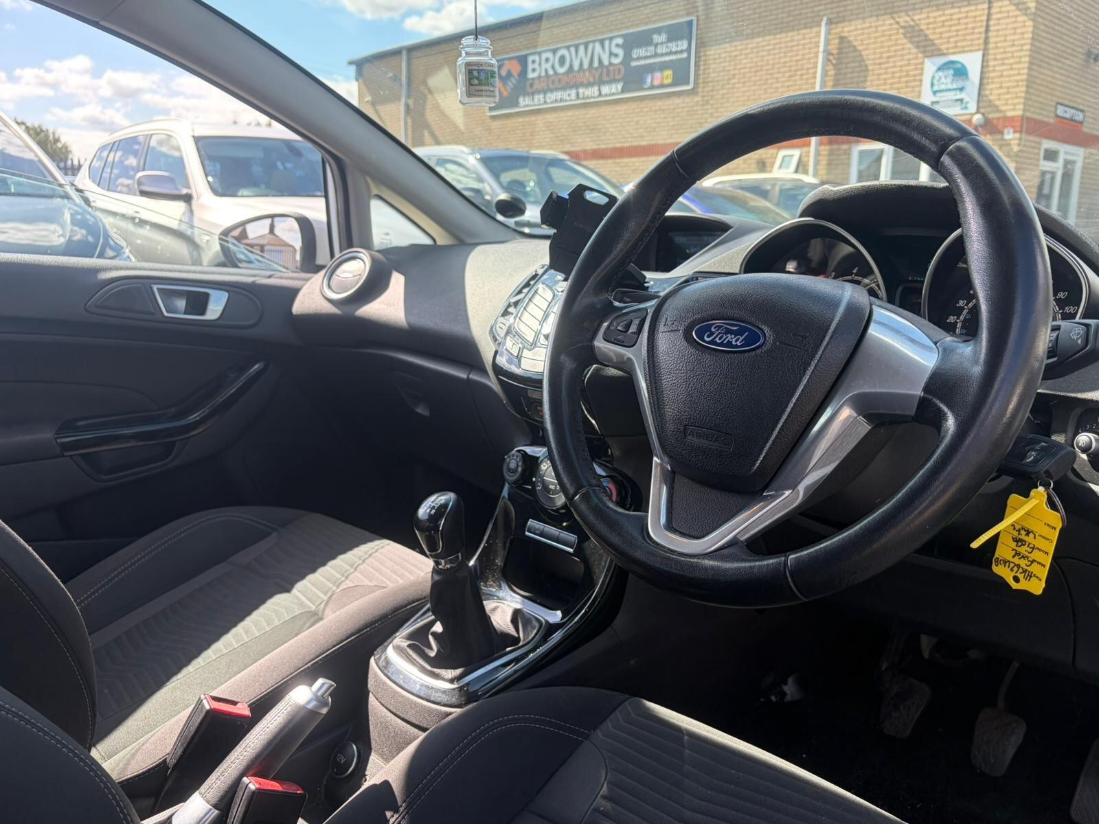 Ford Fiesta view 11