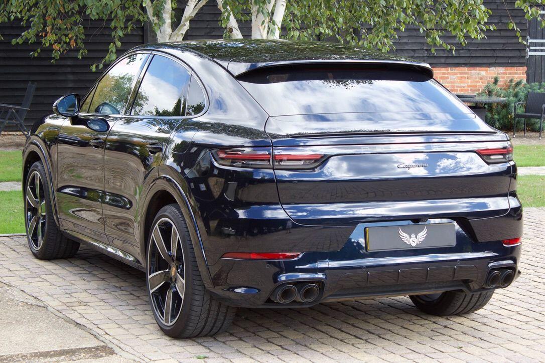 Porsche Cayenne view 15