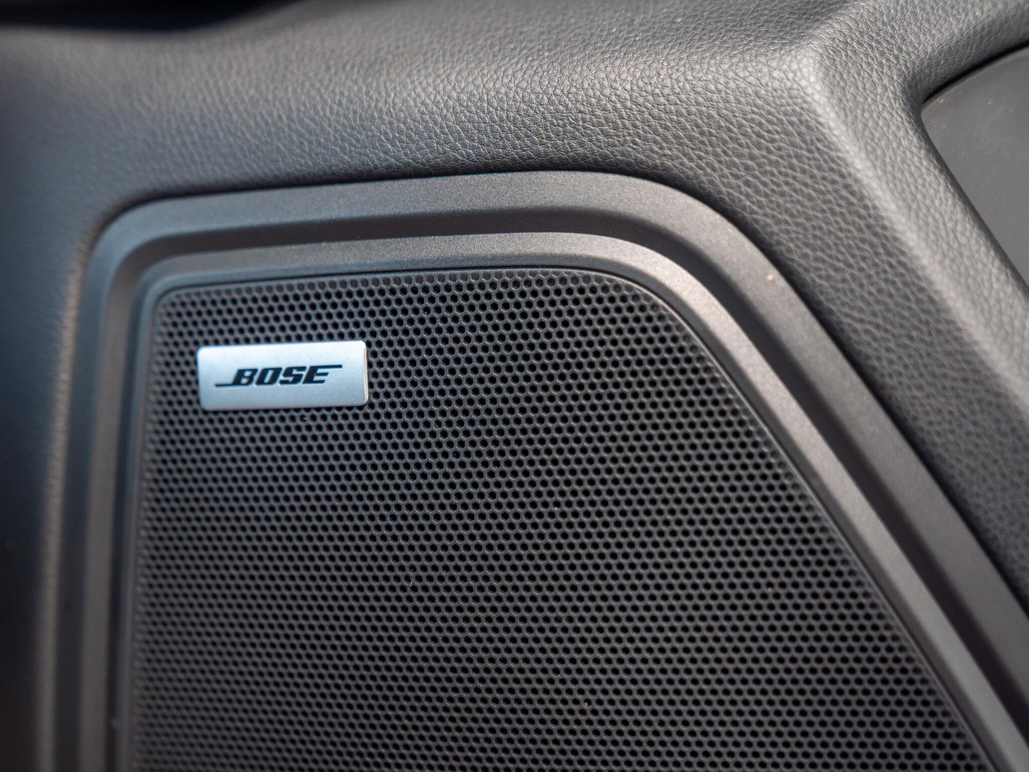 Porsche Macan view 13