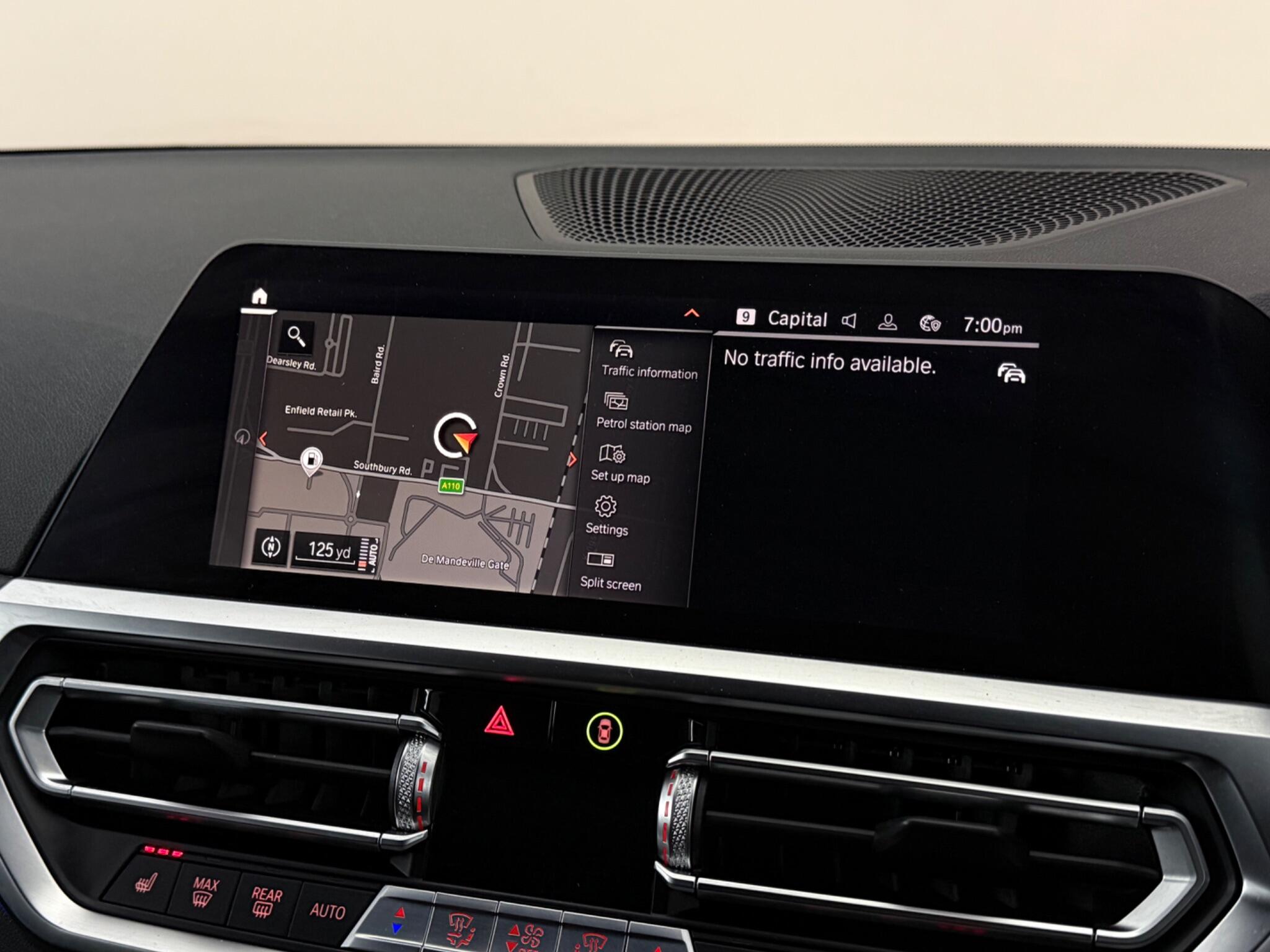 BMW 3 Series view 24