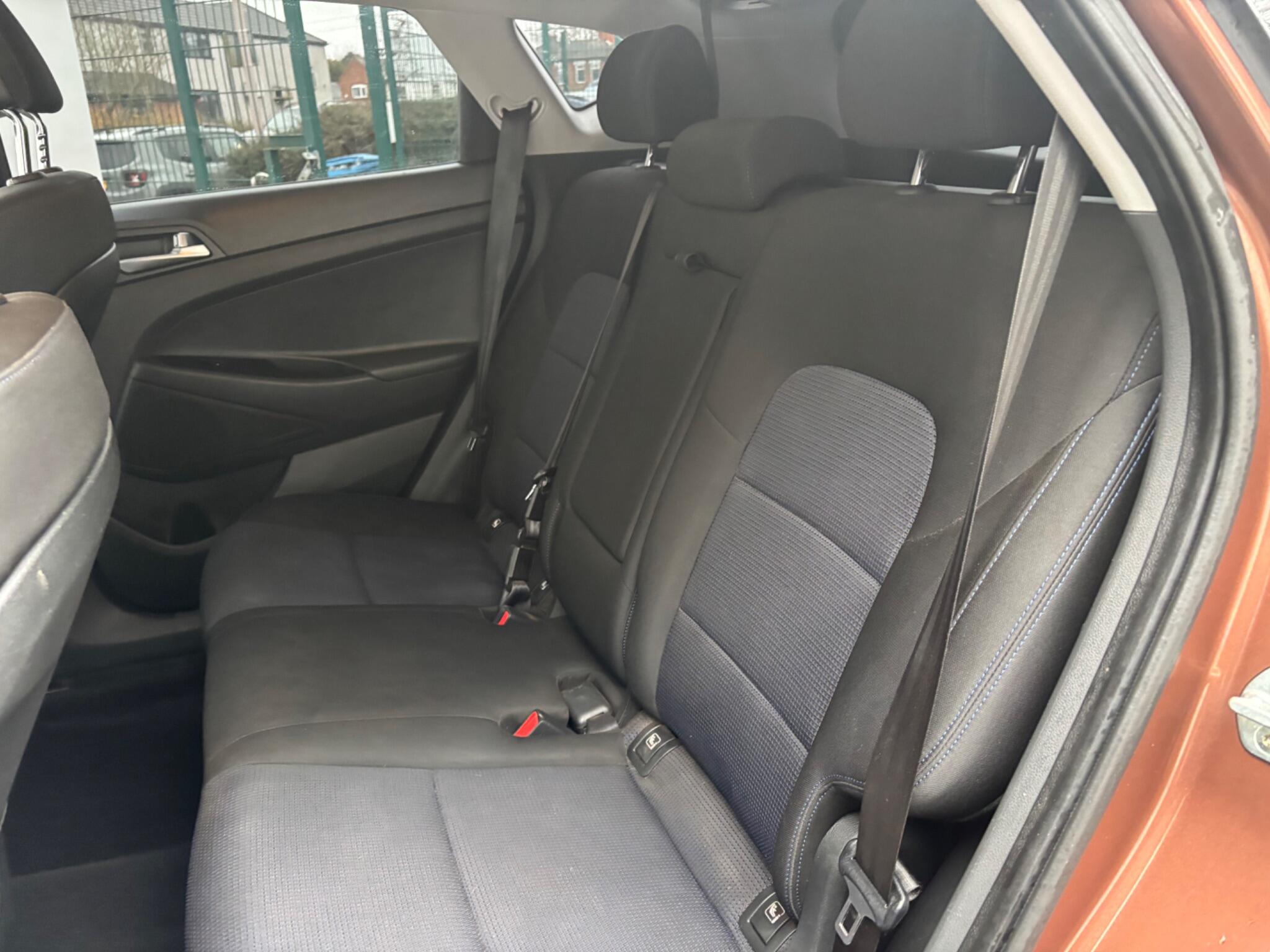 2017 Hyundai TUCSON 1.7 CRDi Blue Drive SE Euro 6 (s/s) 5dr • 80,000 miles image 16
