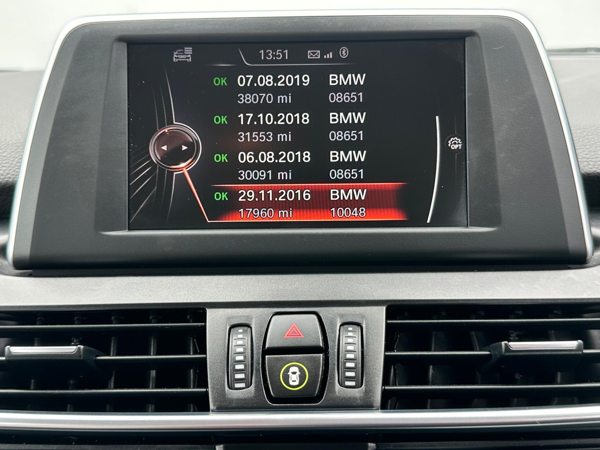 BMW 2 Series view 26
