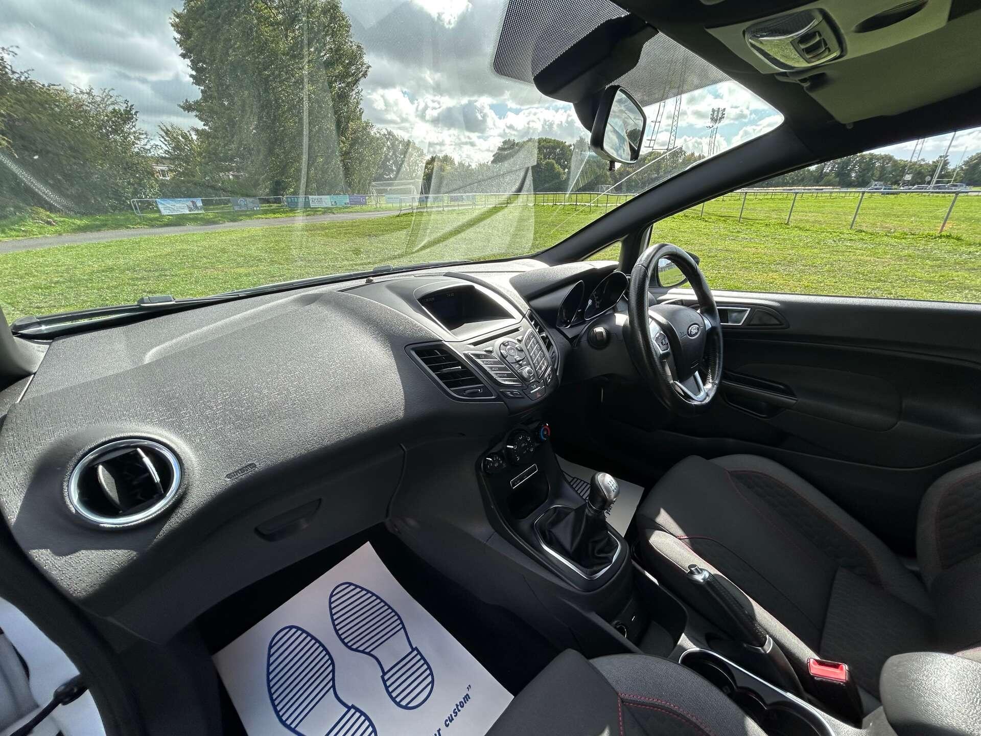 Ford Fiesta view 36