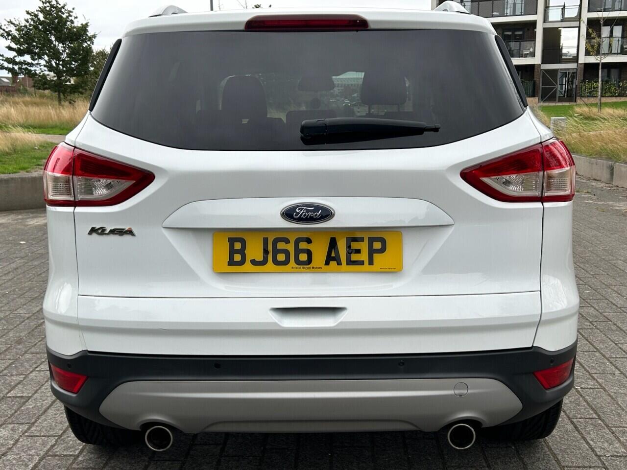 Ford Kuga view 12