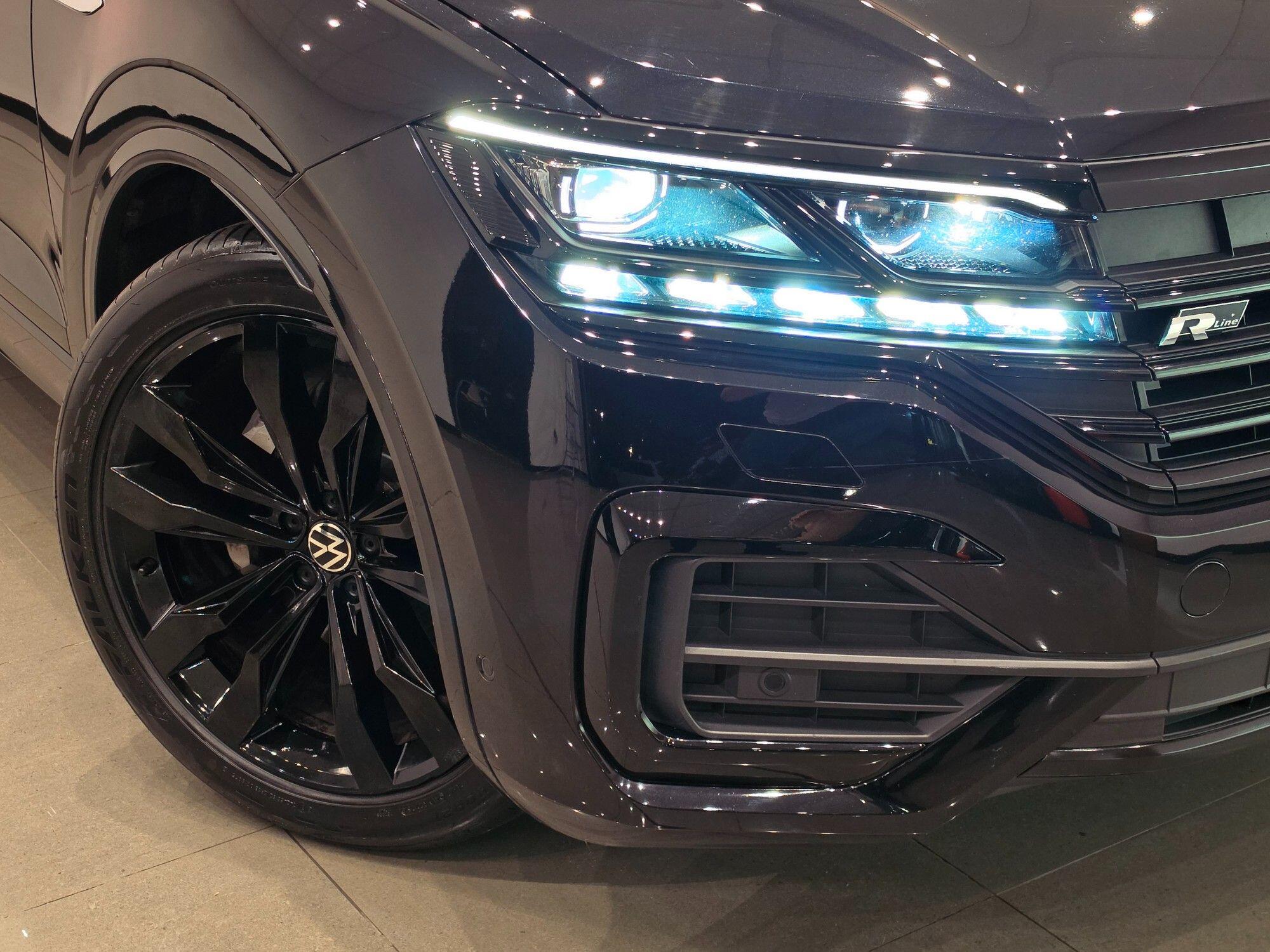 Volkswagen Touareg view 69