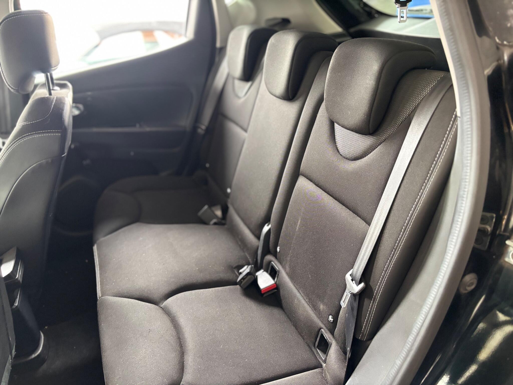 Renault Clio view 13