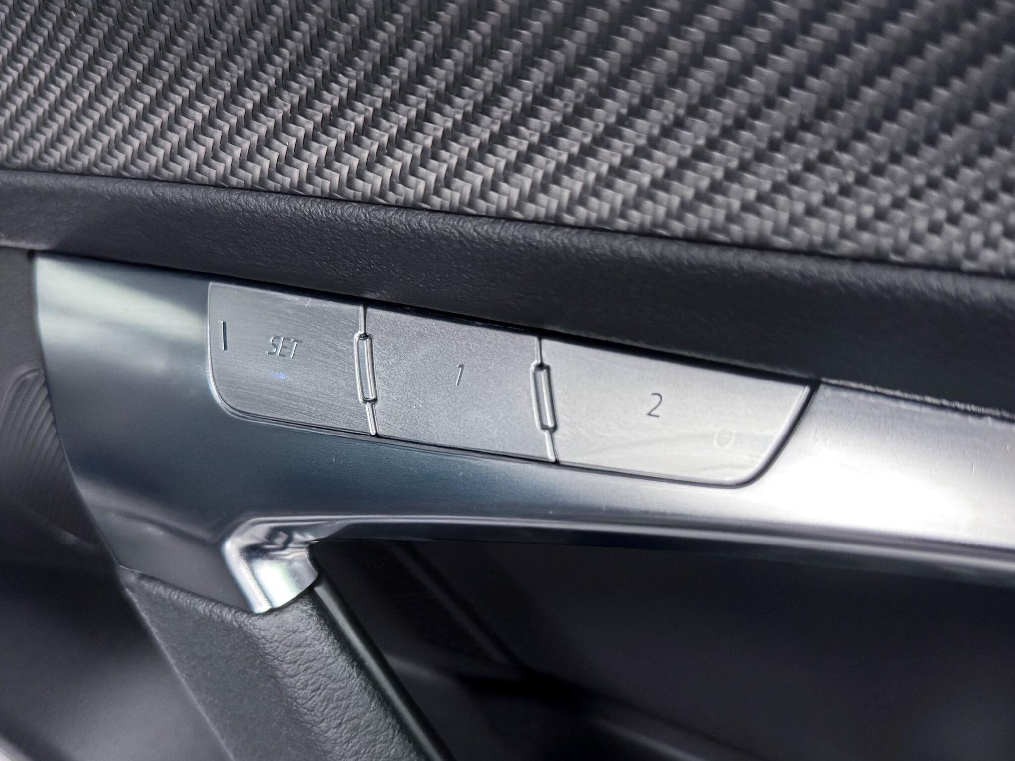 Audi A6 view 27