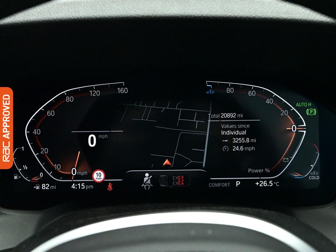 BMW 3 Series view 11