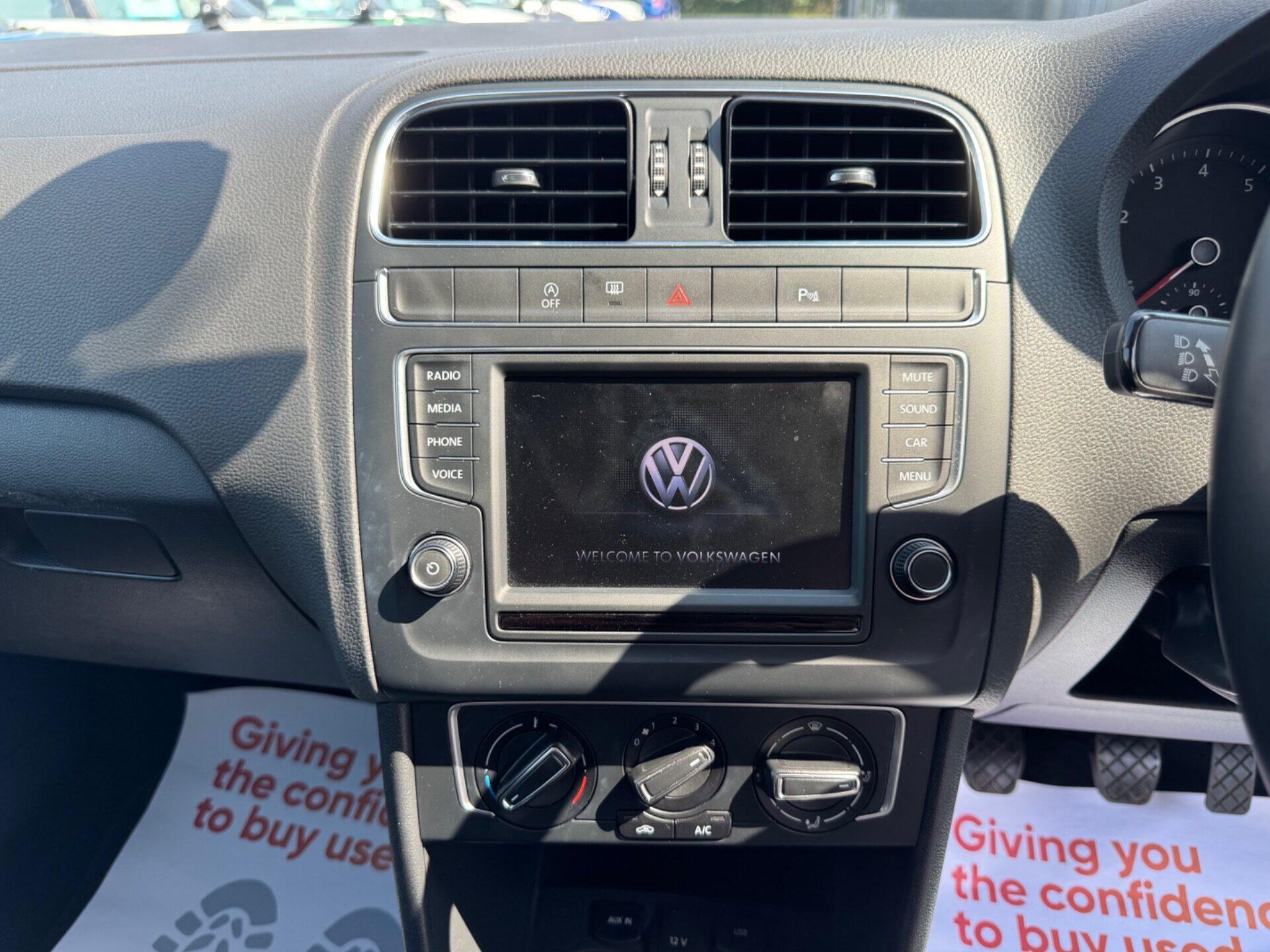 Volkswagen Polo view 25