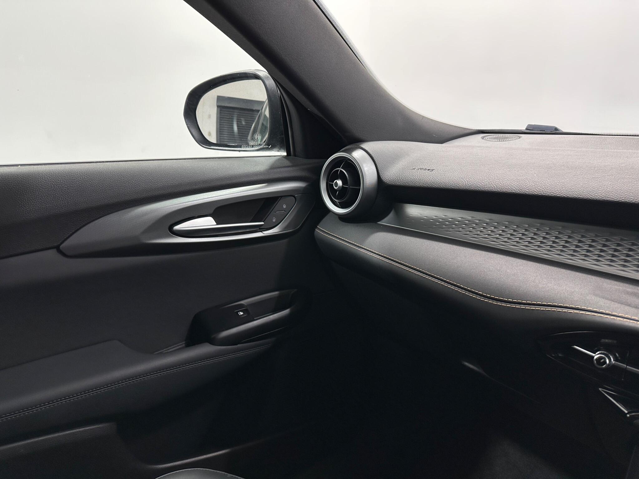 Alfa Romeo Tonale view 26