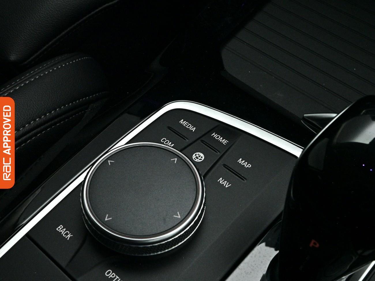 BMW X3 view 22