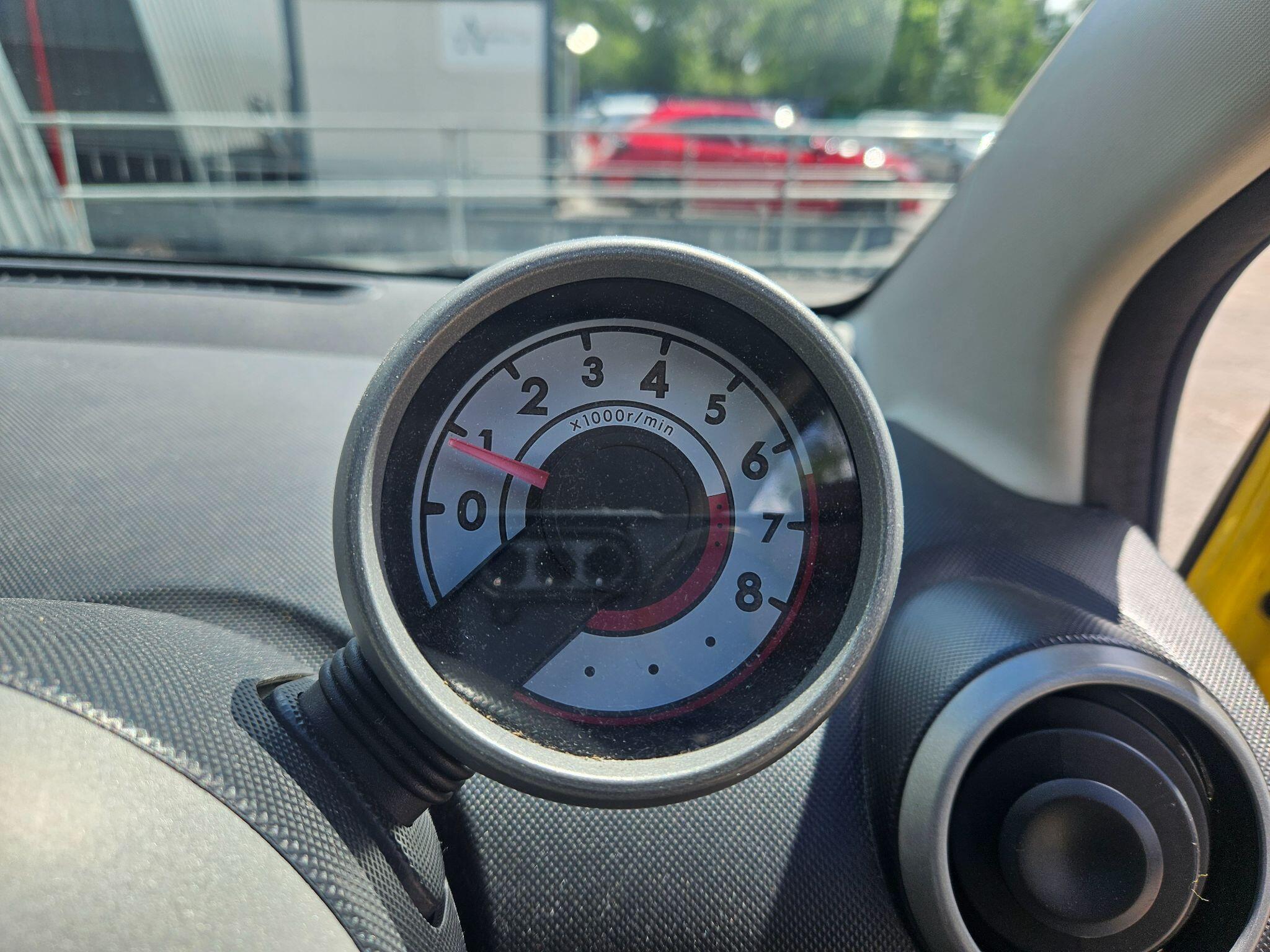 2005 Peugeot 107 image 19
