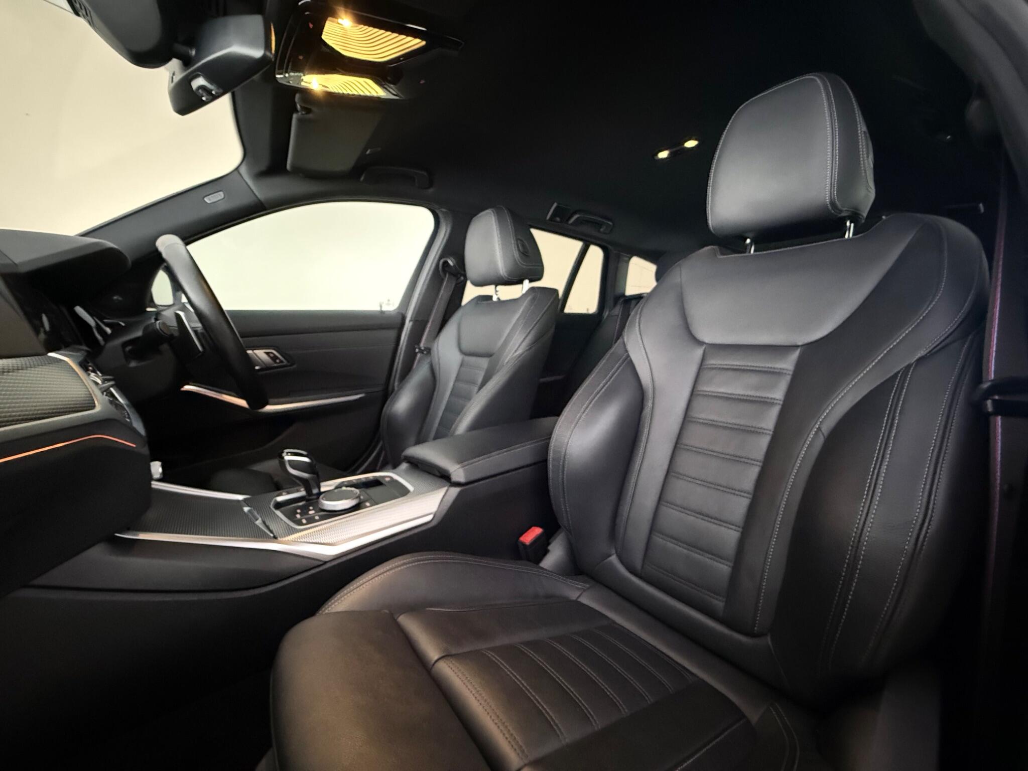 BMW 3 Series view 29