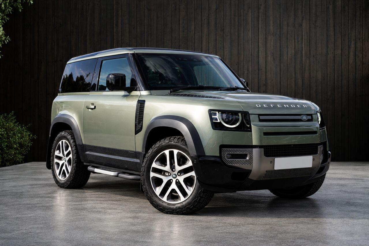 Land Rover Defender view 4